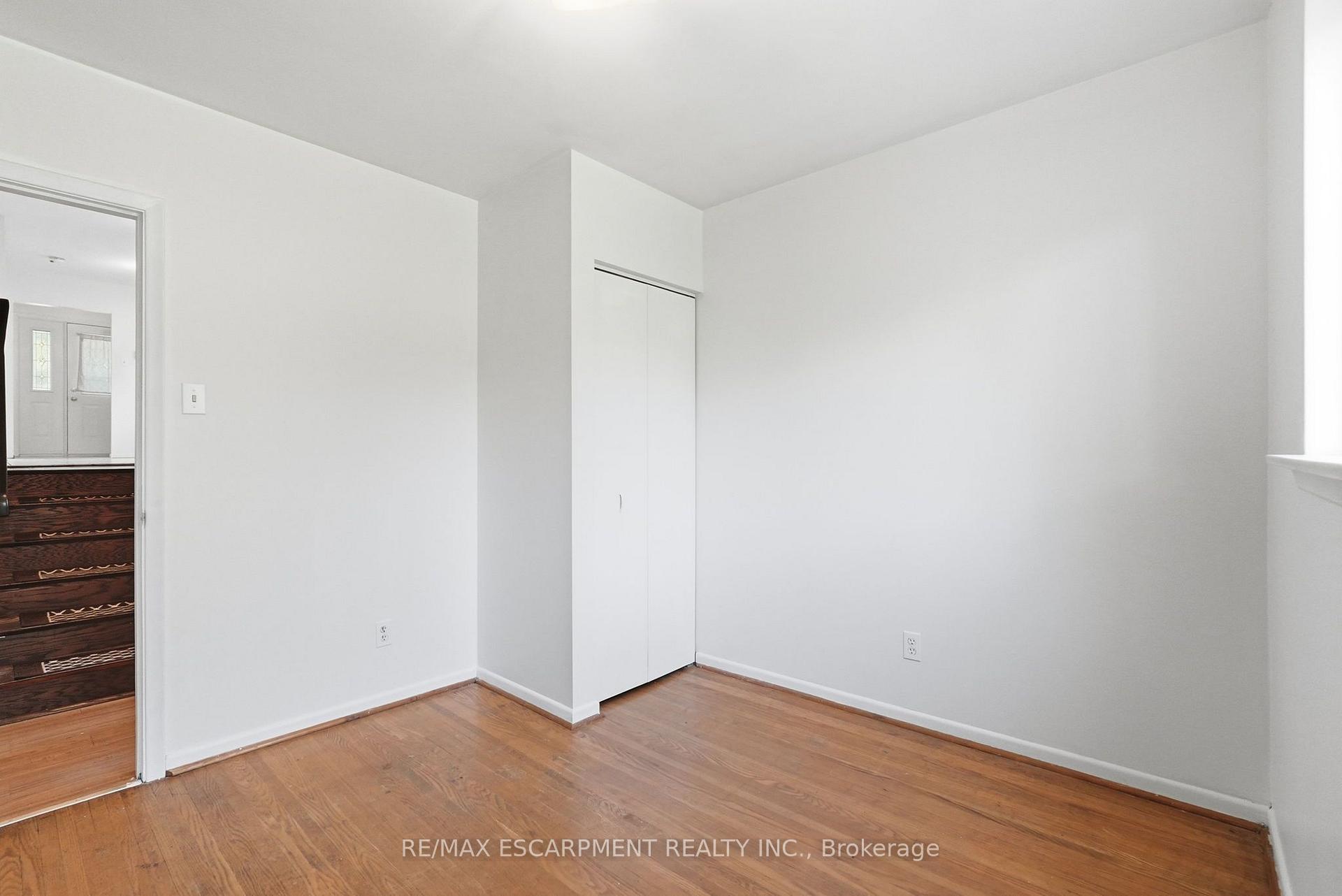 Photo 28 of 2469 Padstow Crescent, Mississauga, Clarkson — HOMEH