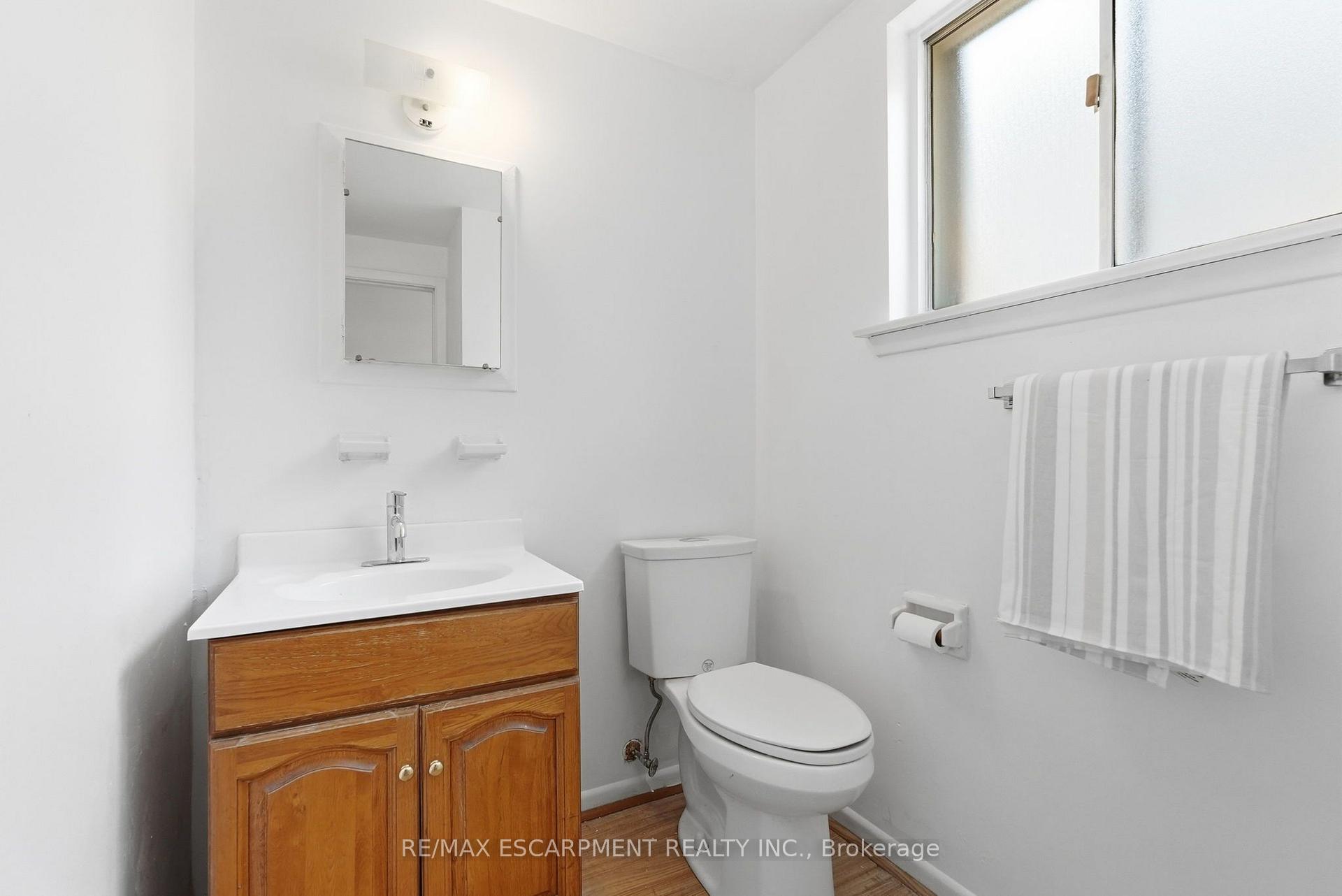 Photo 29 of 2469 Padstow Crescent, Mississauga, Clarkson — HOMEH