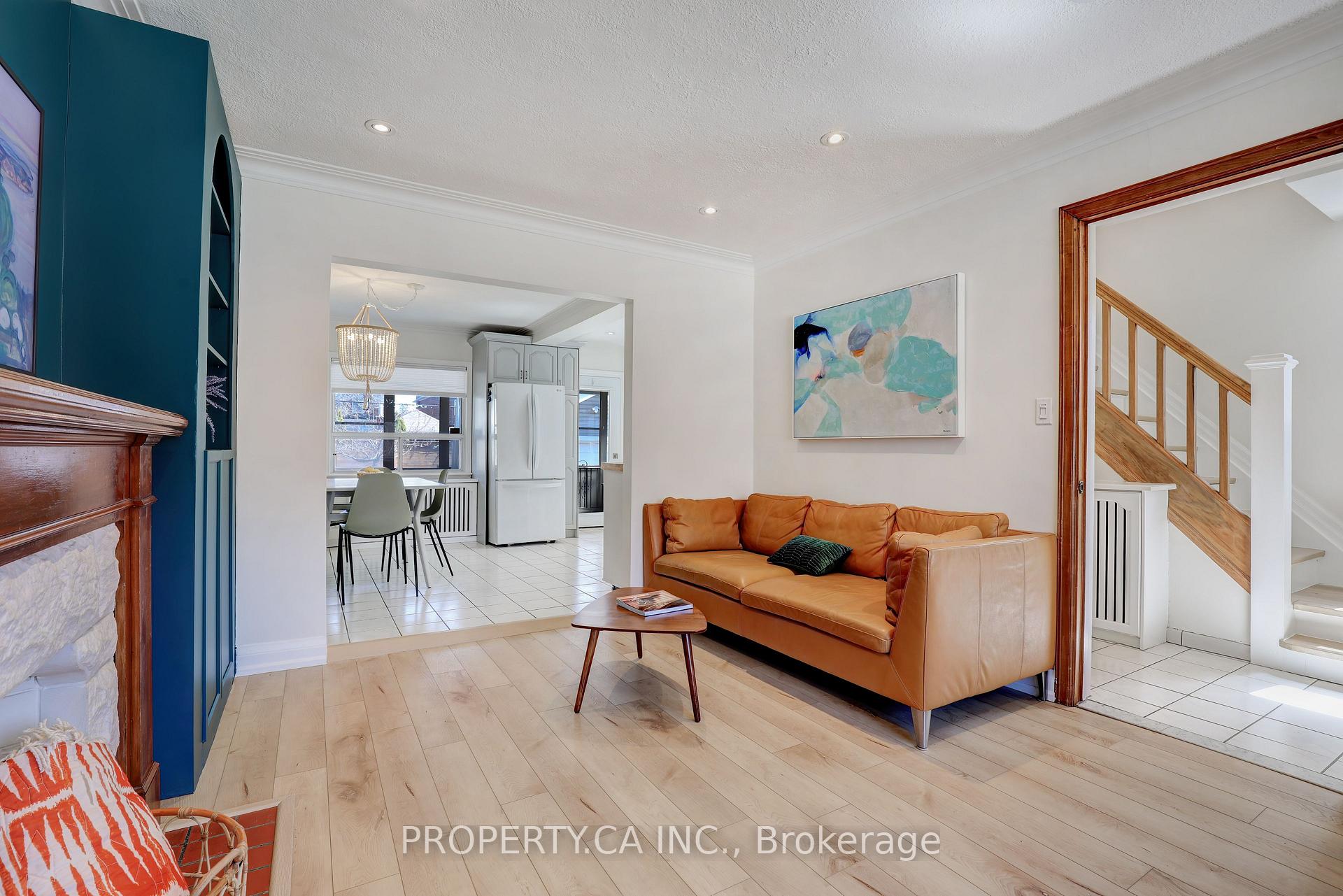 Photo 7 of 135 Cadorna Avenue, Toronto, East York — HOMEH