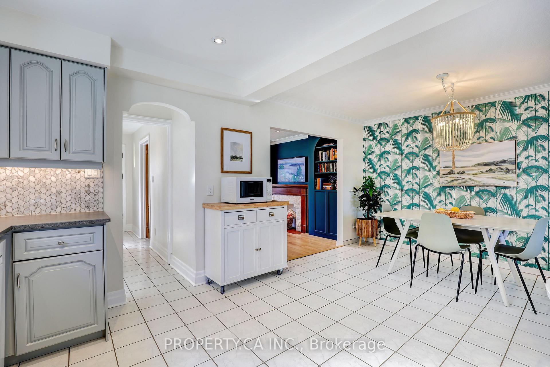 Photo 11 of 135 Cadorna Avenue, Toronto, East York — HOMEH