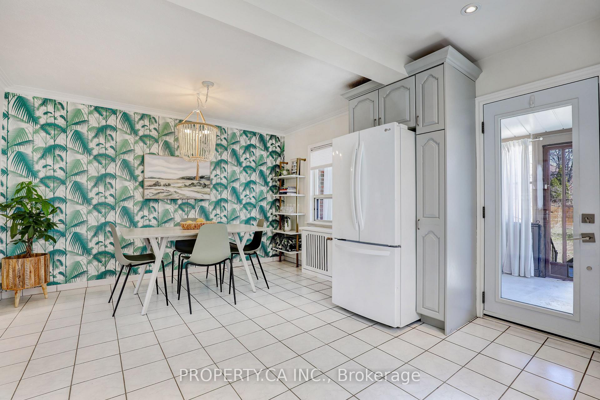 Photo 12 of 135 Cadorna Avenue, Toronto, East York — HOMEH