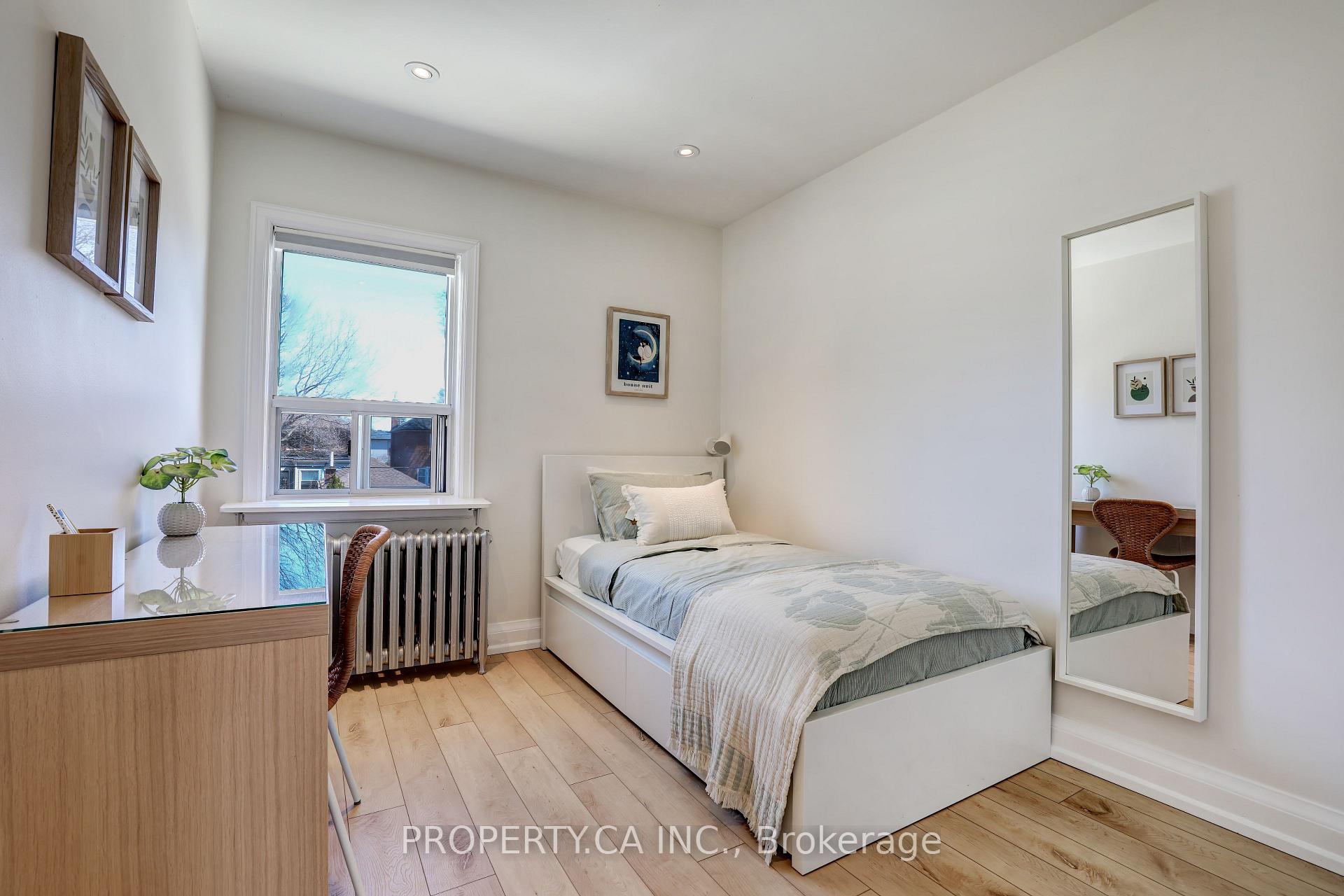Photo 15 of 135 Cadorna Avenue, Toronto, East York — HOMEH