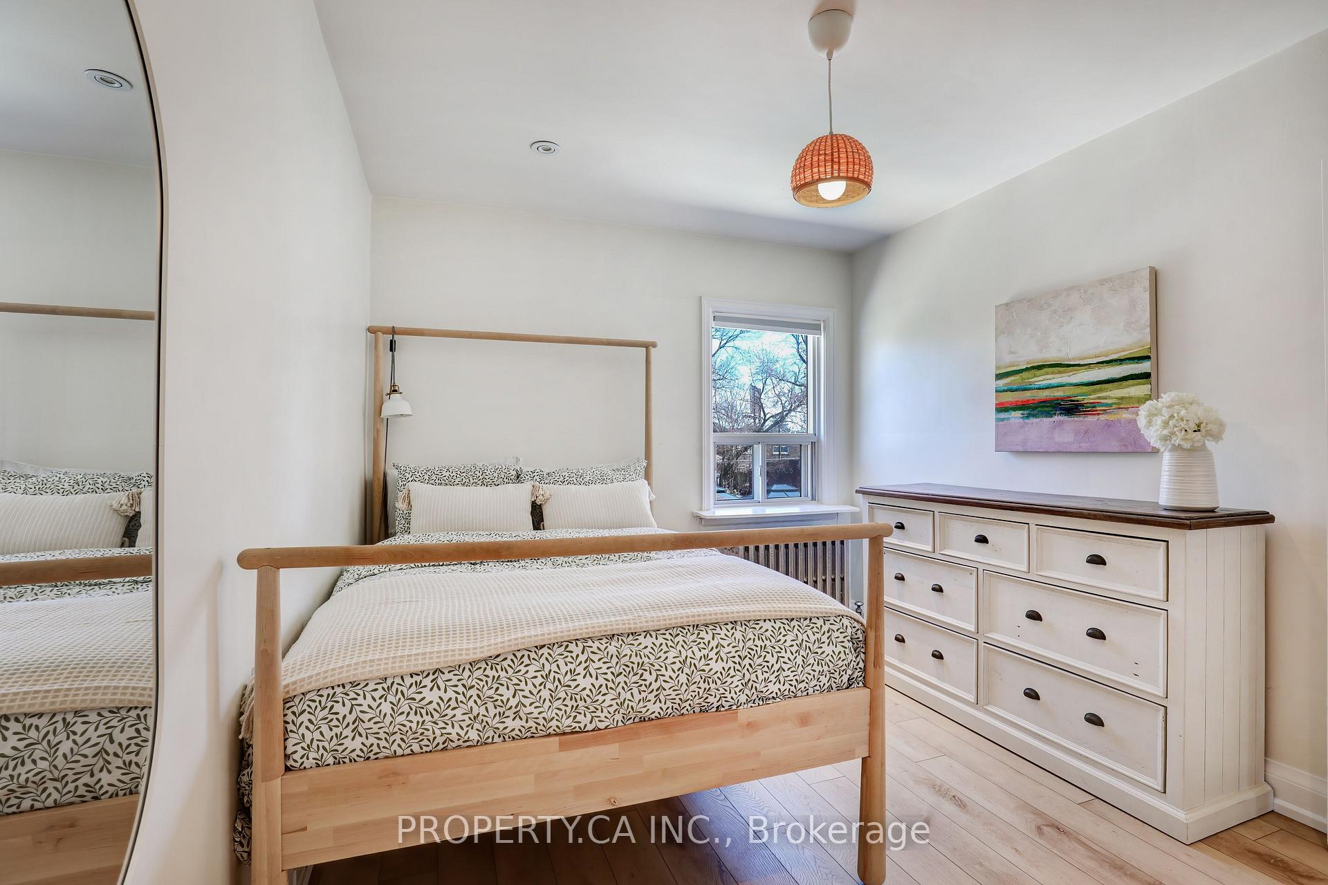 Photo 18 of 135 Cadorna Avenue, Toronto, East York — HOMEH