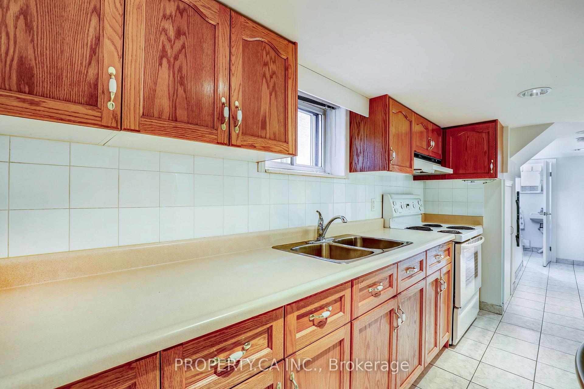 Photo 25 of 135 Cadorna Avenue, Toronto, East York — HOMEH