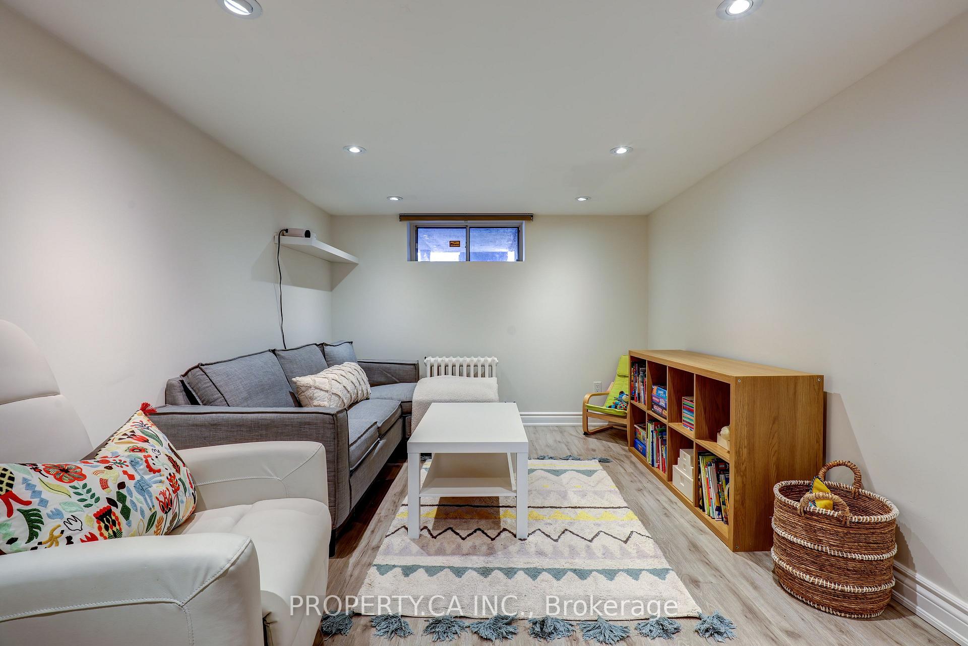 Photo 28 of 135 Cadorna Avenue, Toronto, East York — HOMEH