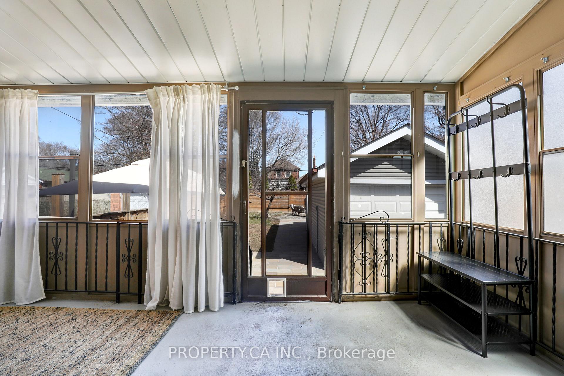 Photo 34 of 135 Cadorna Avenue, Toronto, East York — HOMEH