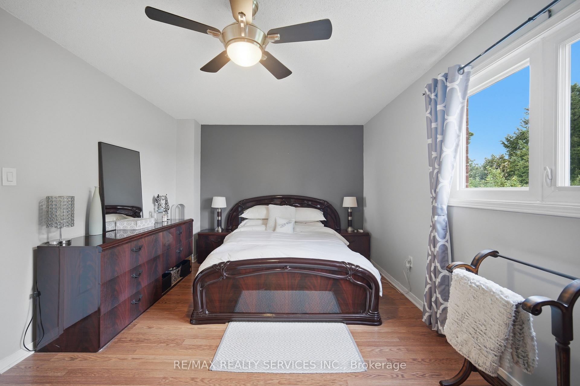 Photo 23 of 10 Valonia Drive, Brampton, Brampton North — HOMEH