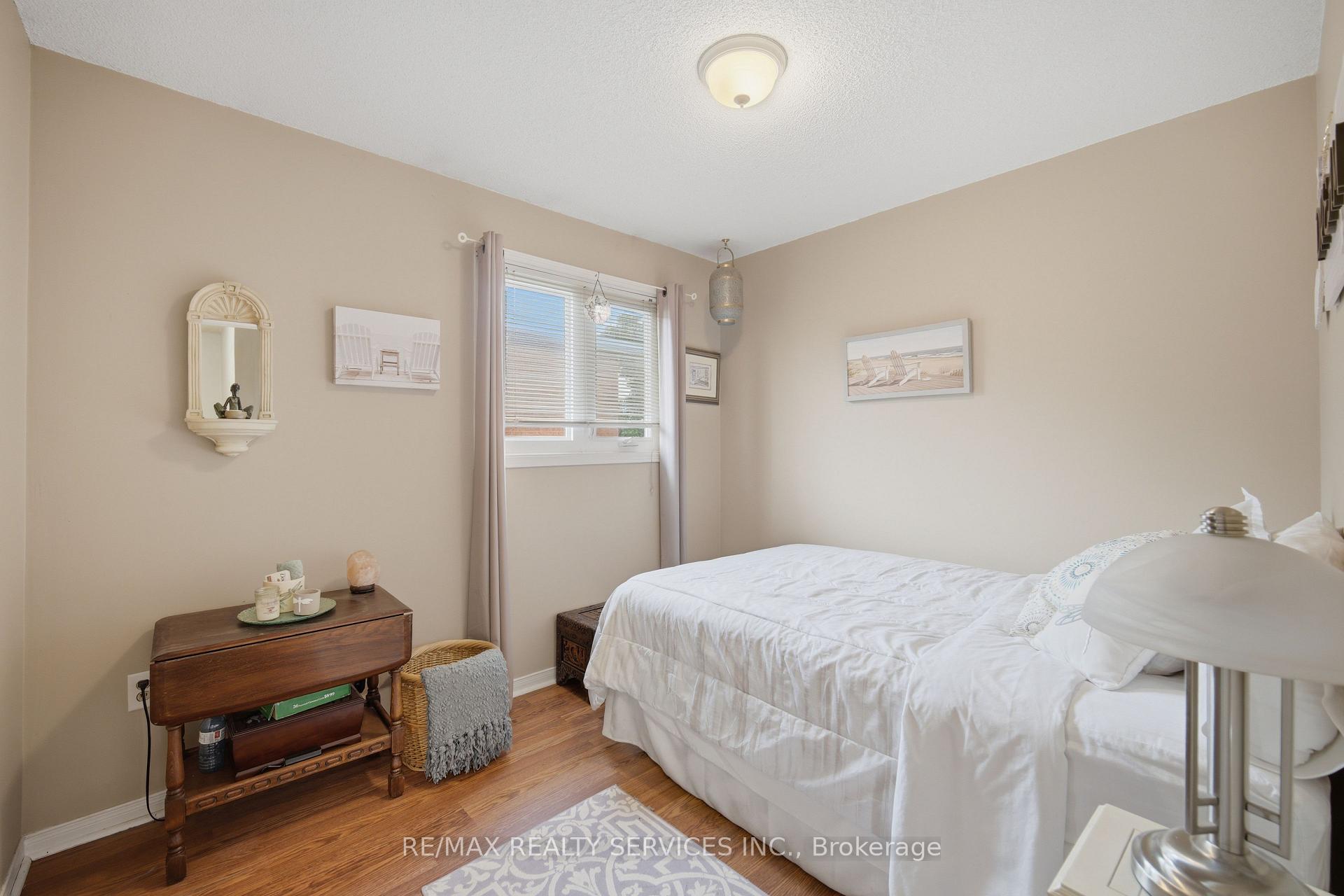 Photo 25 of 10 Valonia Drive, Brampton, Brampton North — HOMEH