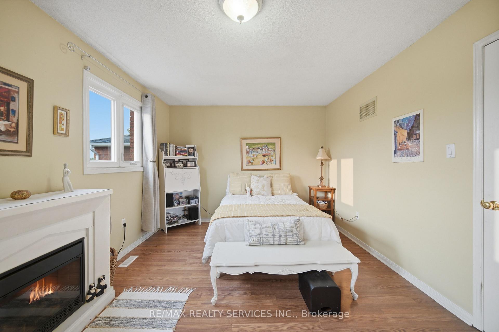 Photo 28 of 10 Valonia Drive, Brampton, Brampton North — HOMEH