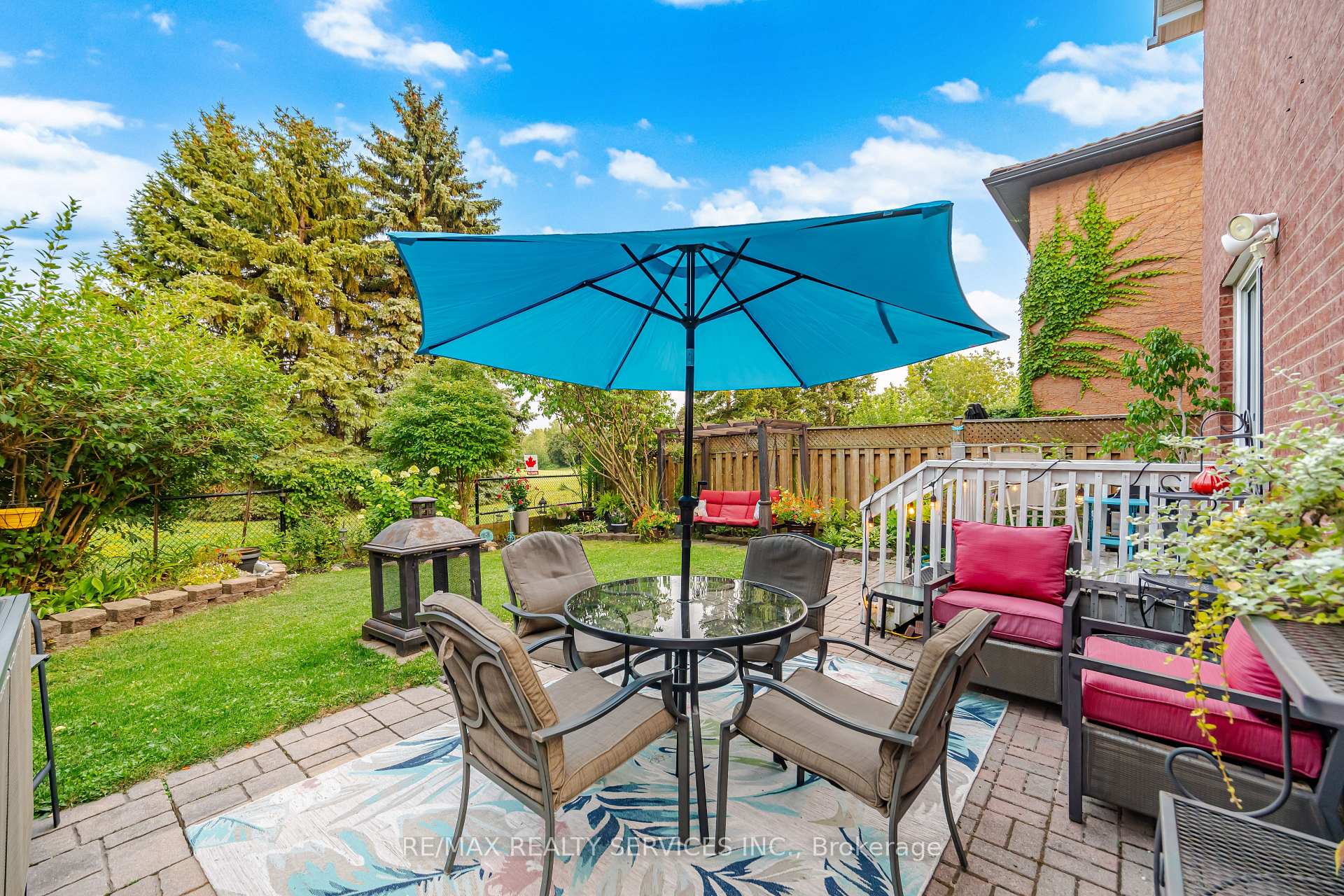 Photo 40 of 10 Valonia Drive, Brampton, Brampton North — HOMEH