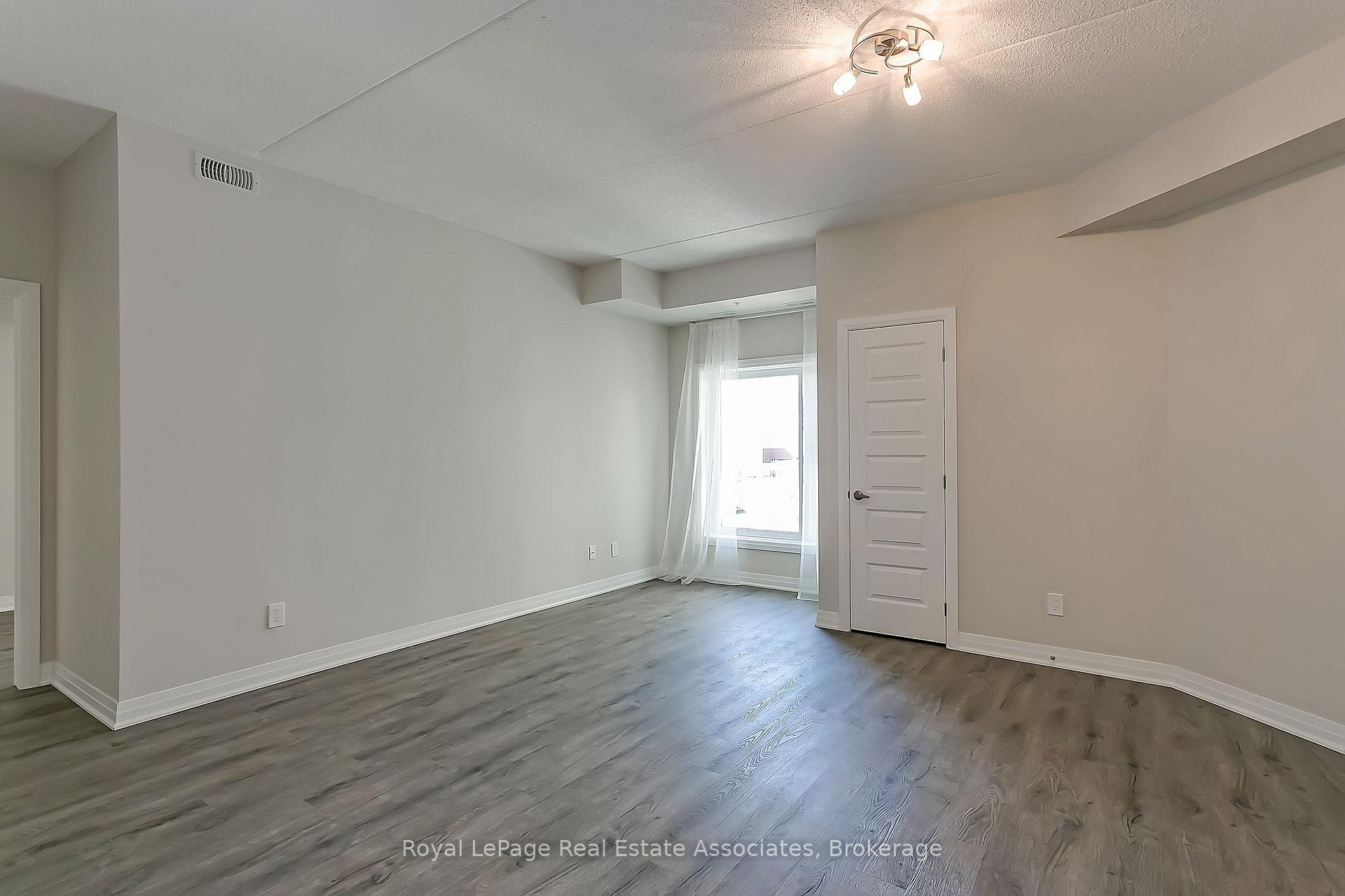Photo 5 of Unit 524, 610 Farmstead Drive, Milton, Willmott — HOMEH