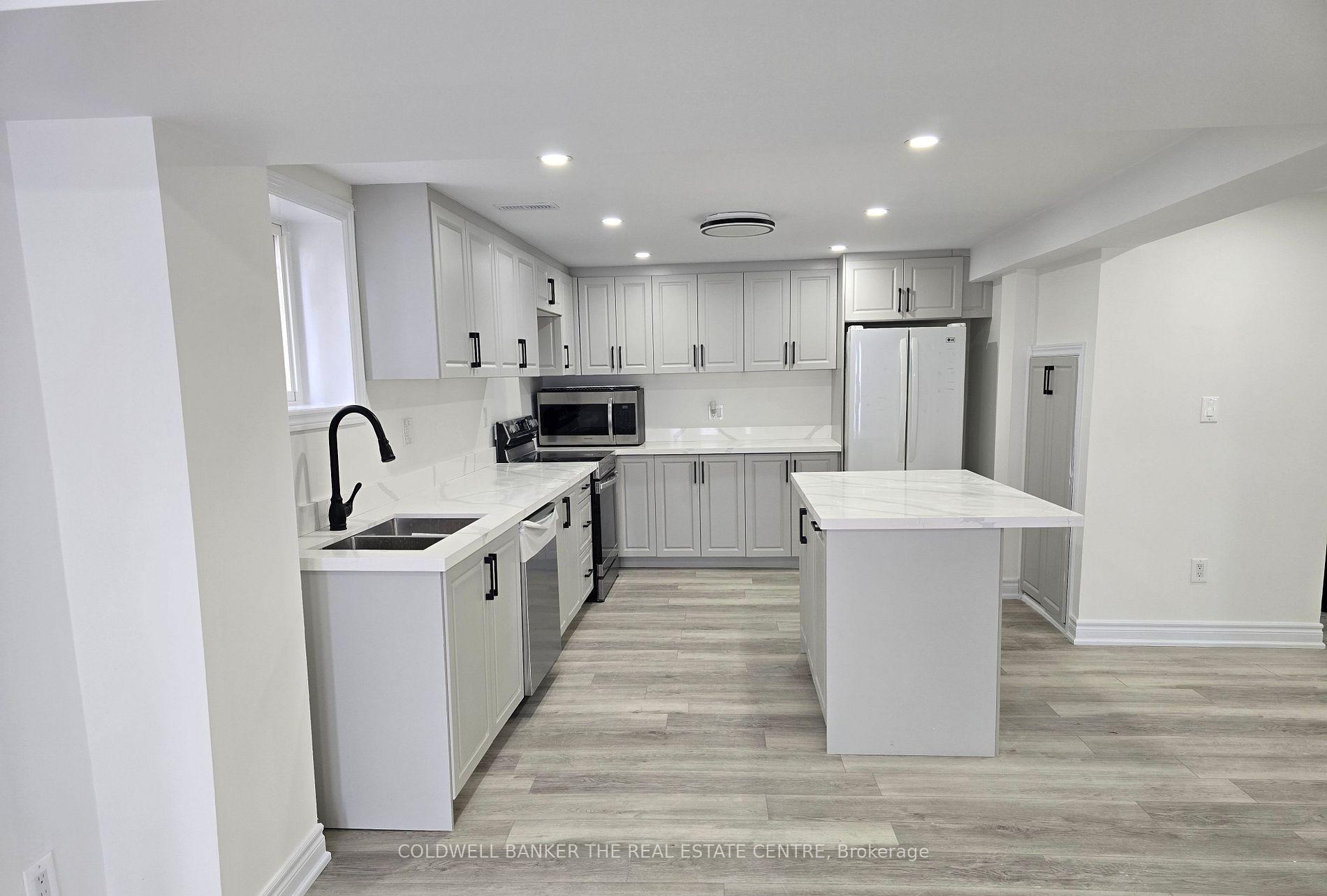 Photo 6 of Unit LOWER, 95 Browning Trail, Barrie, Letitia Heights — HOMEH
