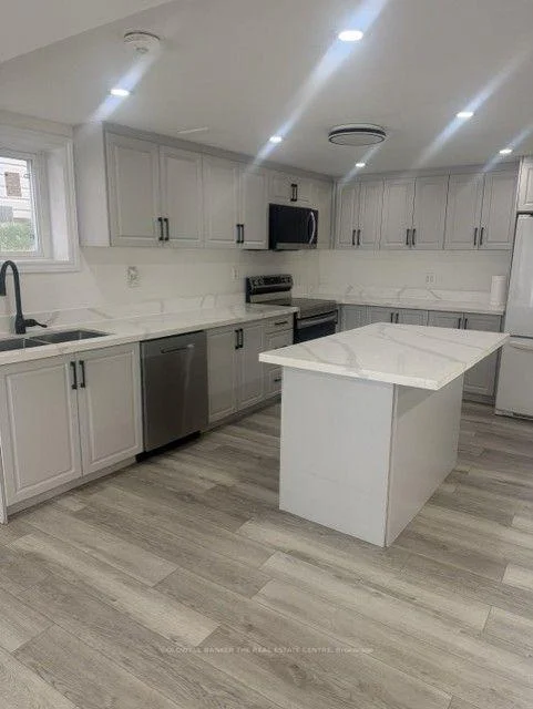 Photo 11 of Unit LOWER, 95 Browning Trail, Barrie, Letitia Heights — HOMEH