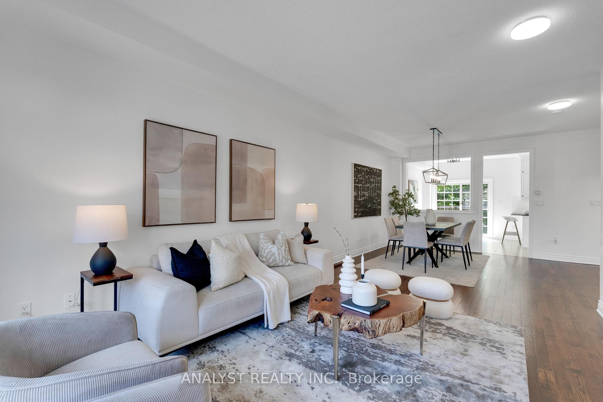 Photo 8 of 34 George Bogg Road, Vaughan, East Woodbridge — HOMEH