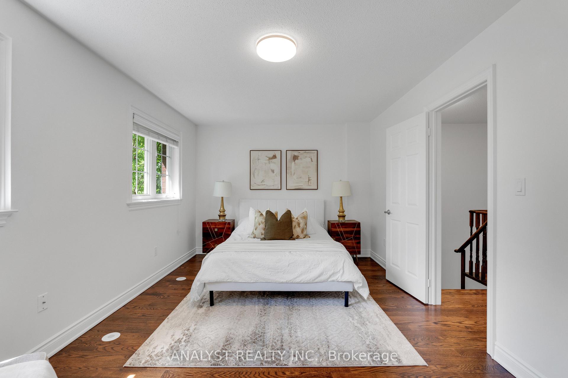 Photo 19 of 34 George Bogg Road, Vaughan, East Woodbridge — HOMEH