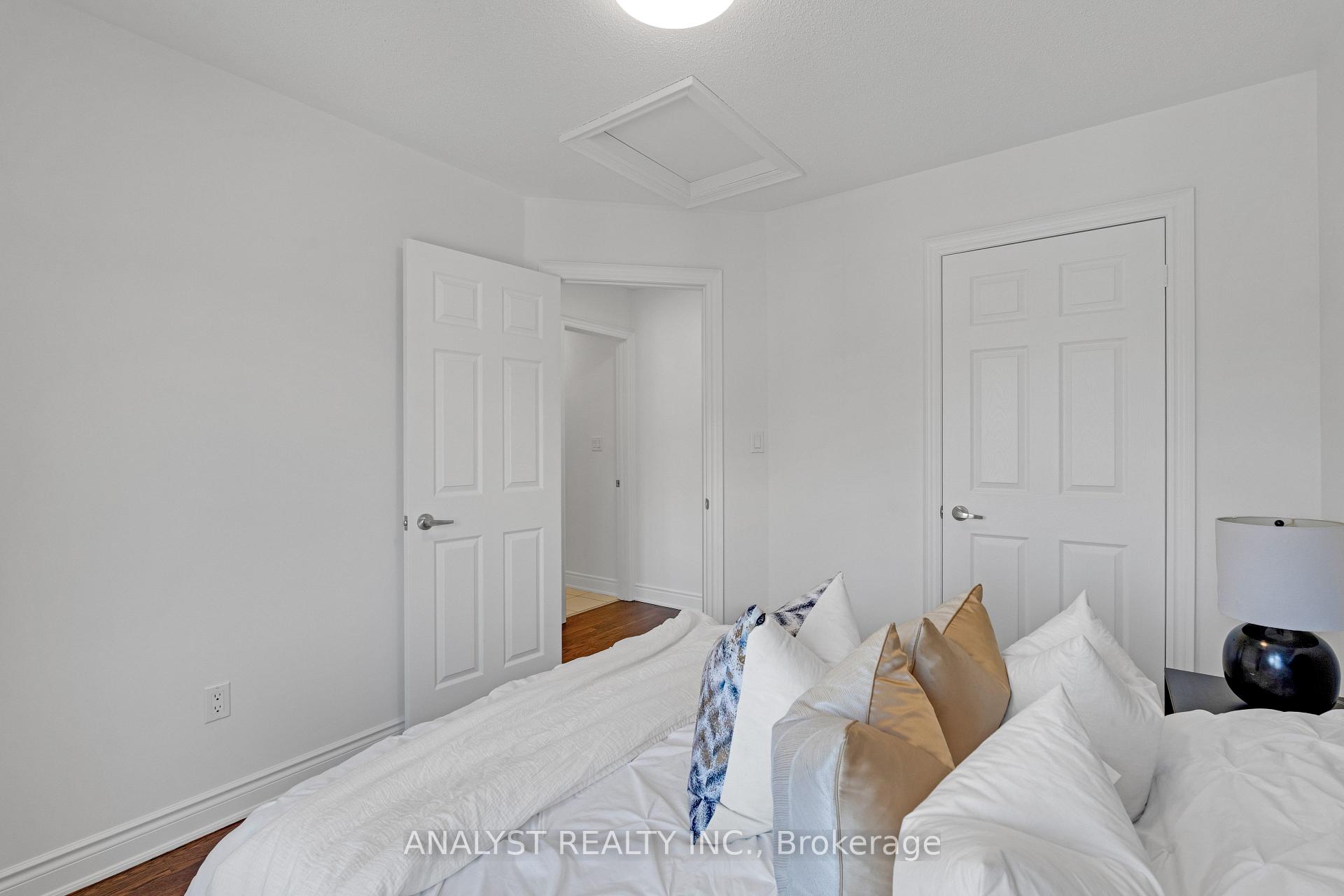Photo 23 of 34 George Bogg Road, Vaughan, East Woodbridge — HOMEH
