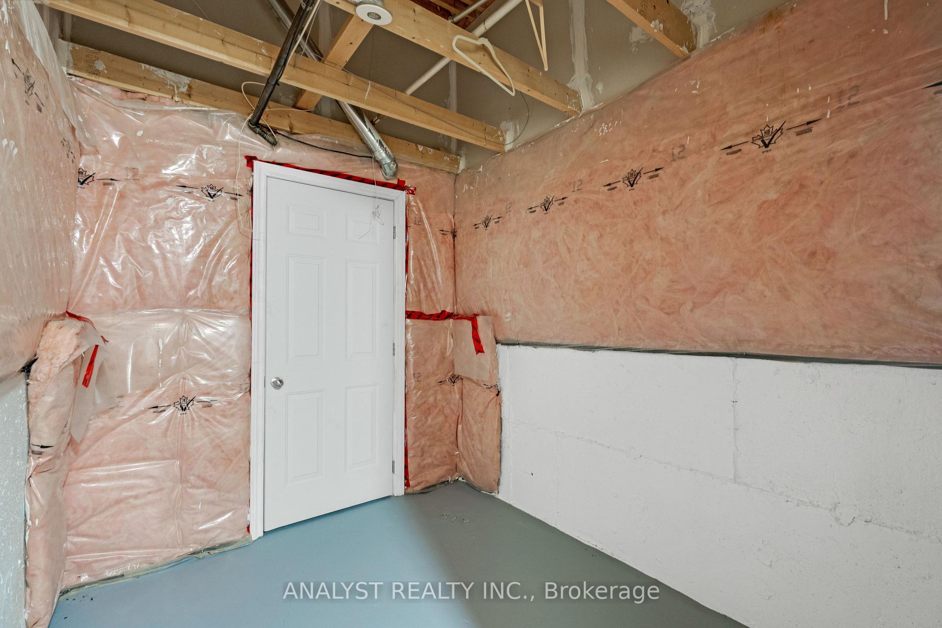 Photo 33 of 34 George Bogg Road, Vaughan, East Woodbridge — HOMEH