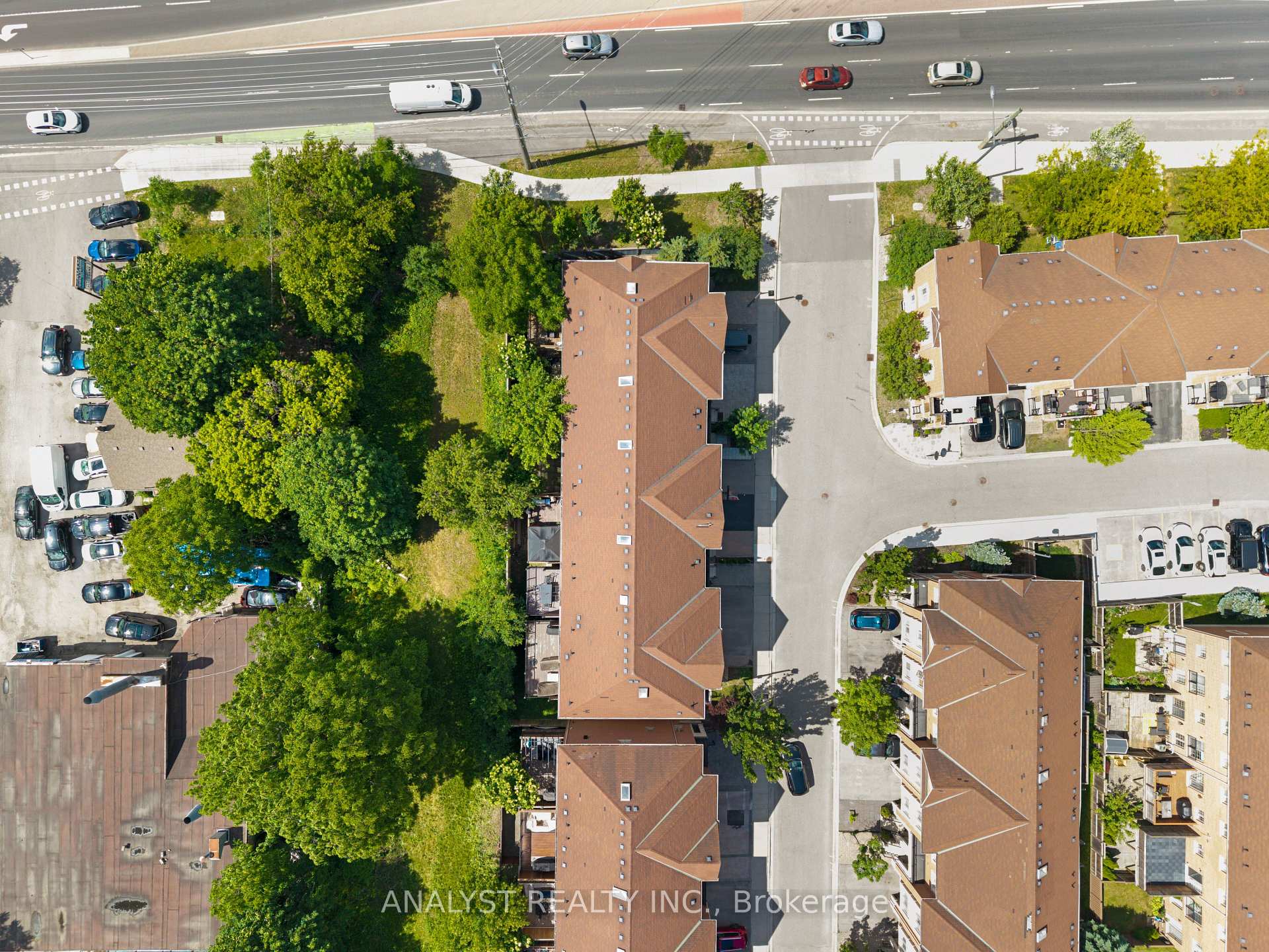 Photo 39 of 34 George Bogg Road, Vaughan, East Woodbridge — HOMEH