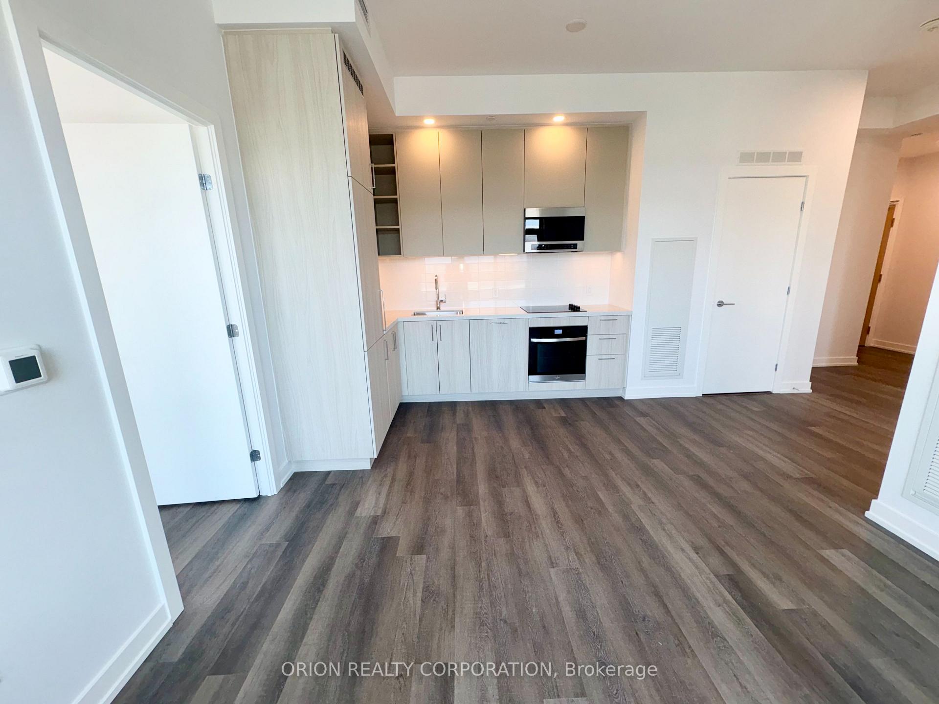 Photo 5 of Unit 302, 21 Meadowdale Road, Vaughan, Vaughan Corporate Centre — HOMEH