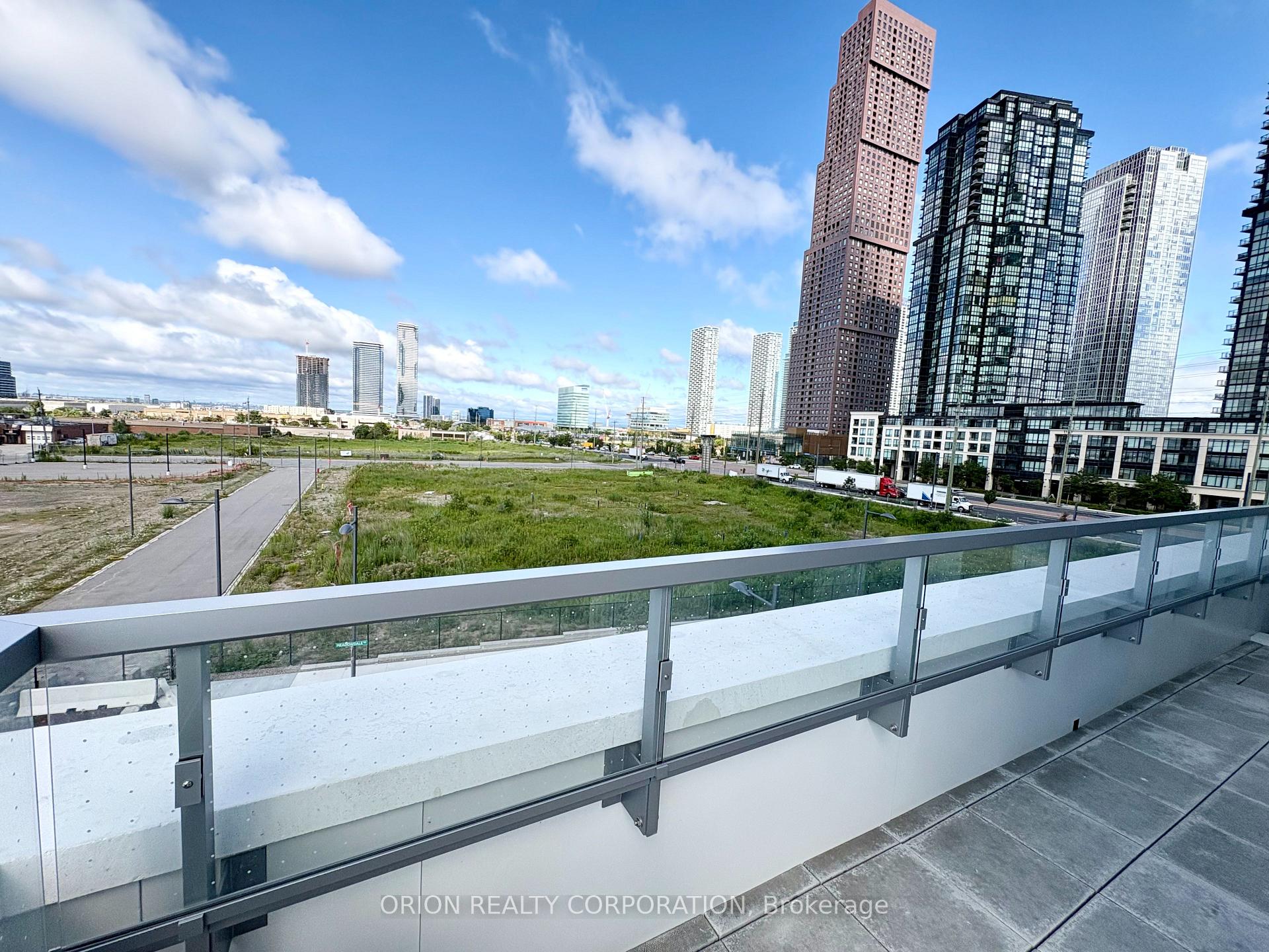 Photo 16 of Unit 302, 21 Meadowdale Road, Vaughan, Vaughan Corporate Centre — HOMEH