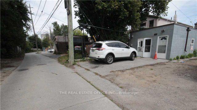 Photo 1 of Unit Unit 1, 2444 Kingston Road, Scarborough, Birchcliffe-Cliffside — HOMEH