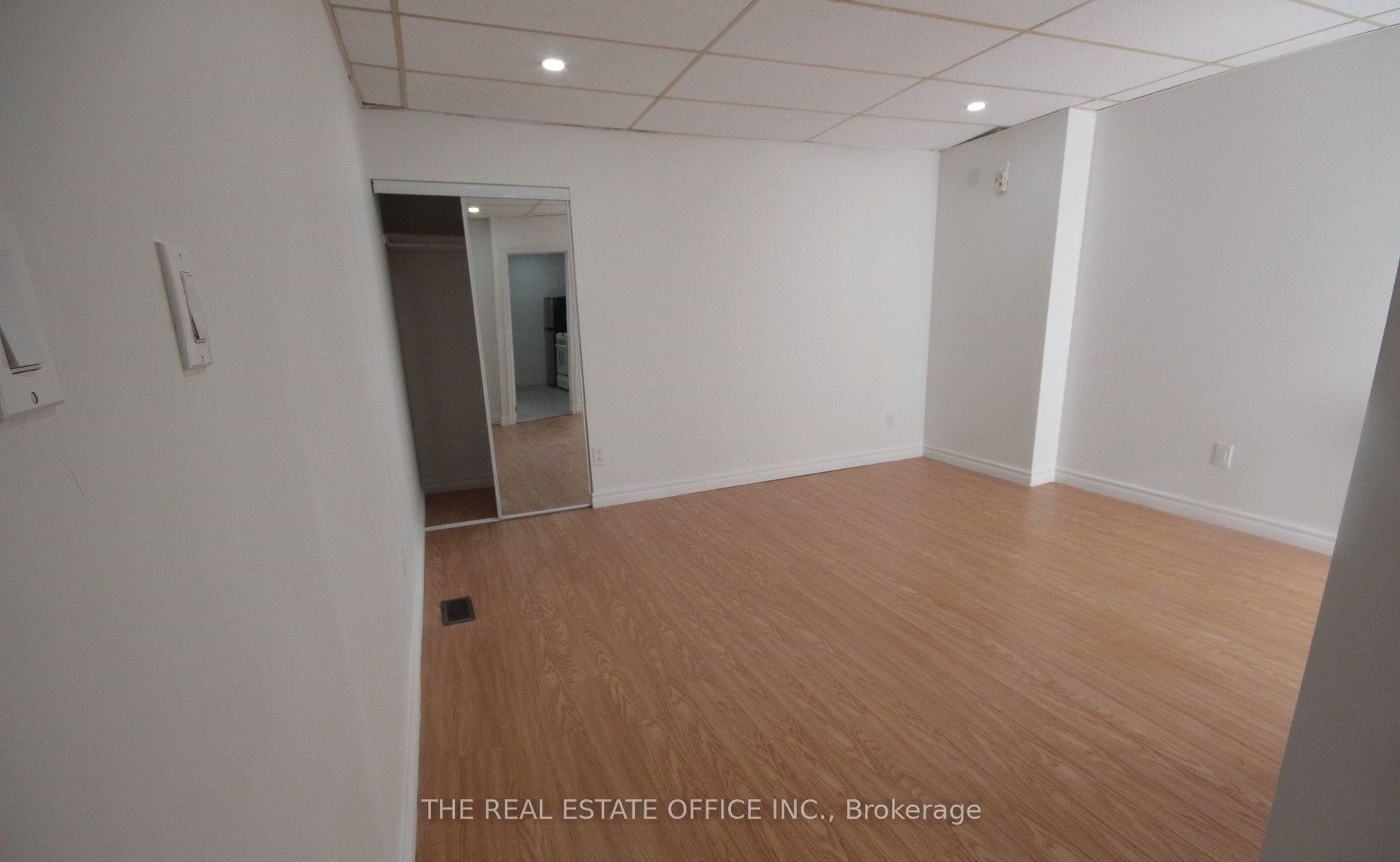 Photo 2 of Unit Unit 1, 2444 Kingston Road, Scarborough, Birchcliffe-Cliffside — HOMEH