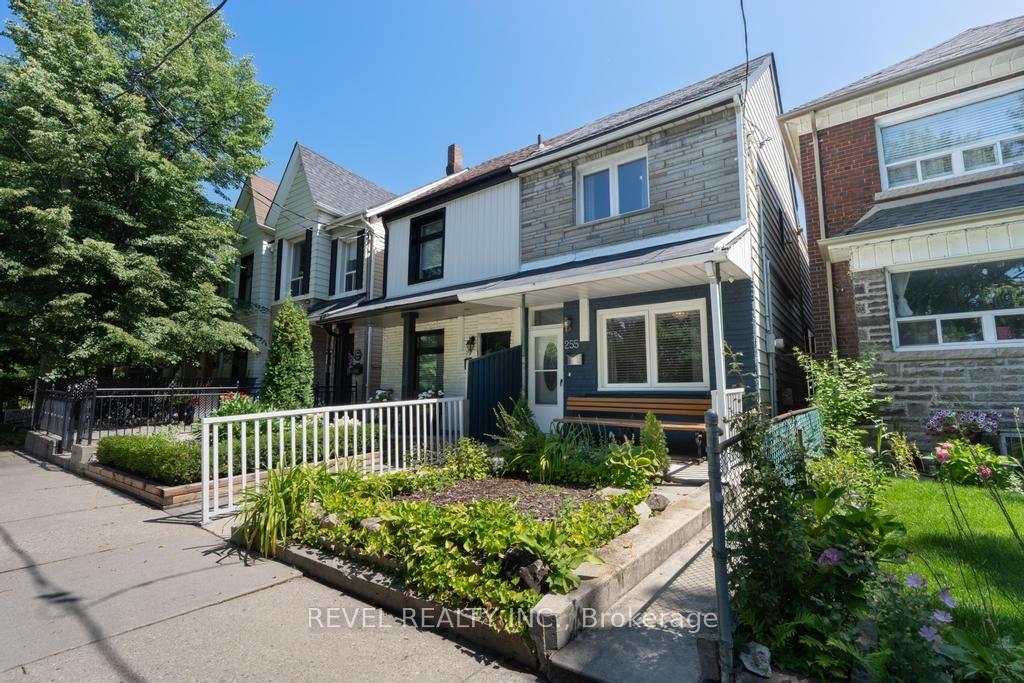 Photo 1 of 255 Franklin Avenue, Toronto, Dovercourt-Wallace Emerson-Junction — HOMEH