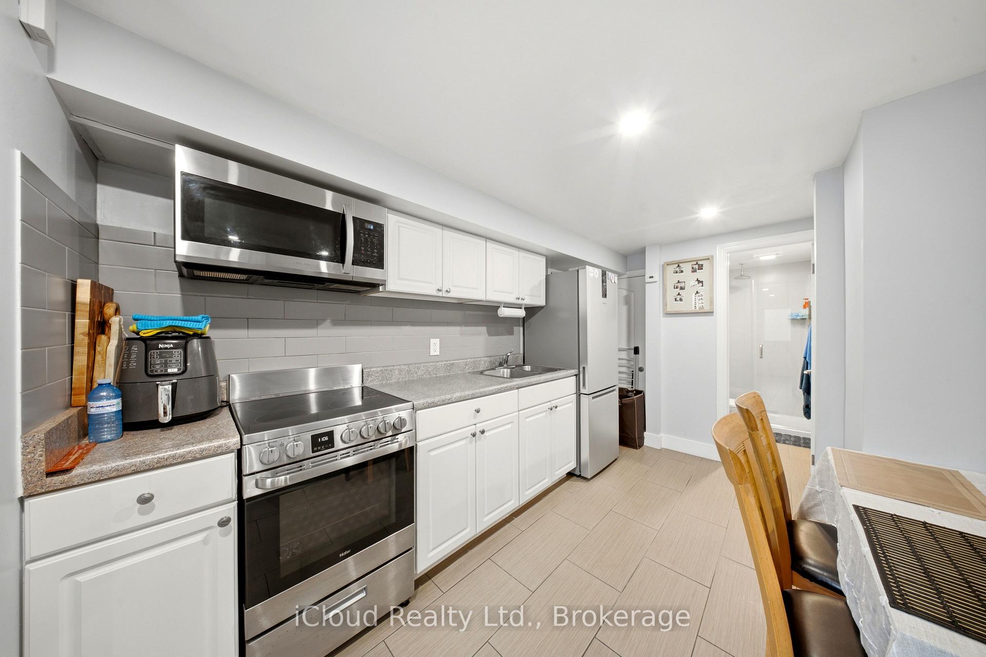 Photo 3 of Unit Basement, 1226 Lansdowne Avenue, Toronto, Corso Italia-Davenport — HOMEH