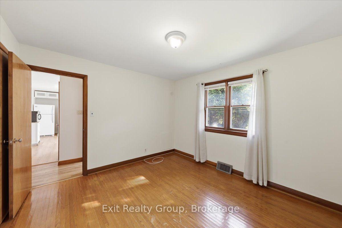 Photo 21 of 33 First Avenue, Quinte West, Trenton Ward — HOMEH