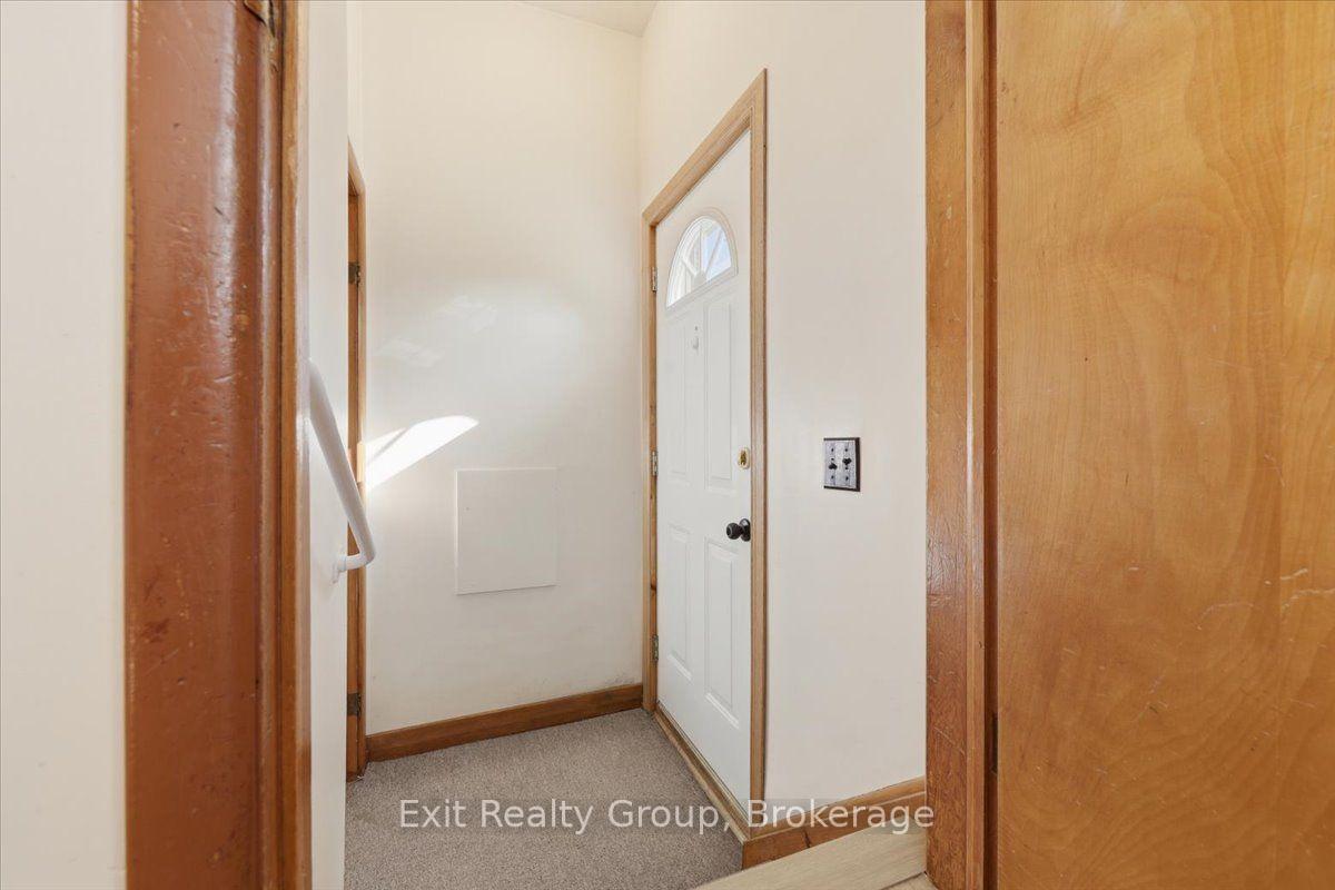 Photo 23 of 33 First Avenue, Quinte West, Trenton Ward — HOMEH