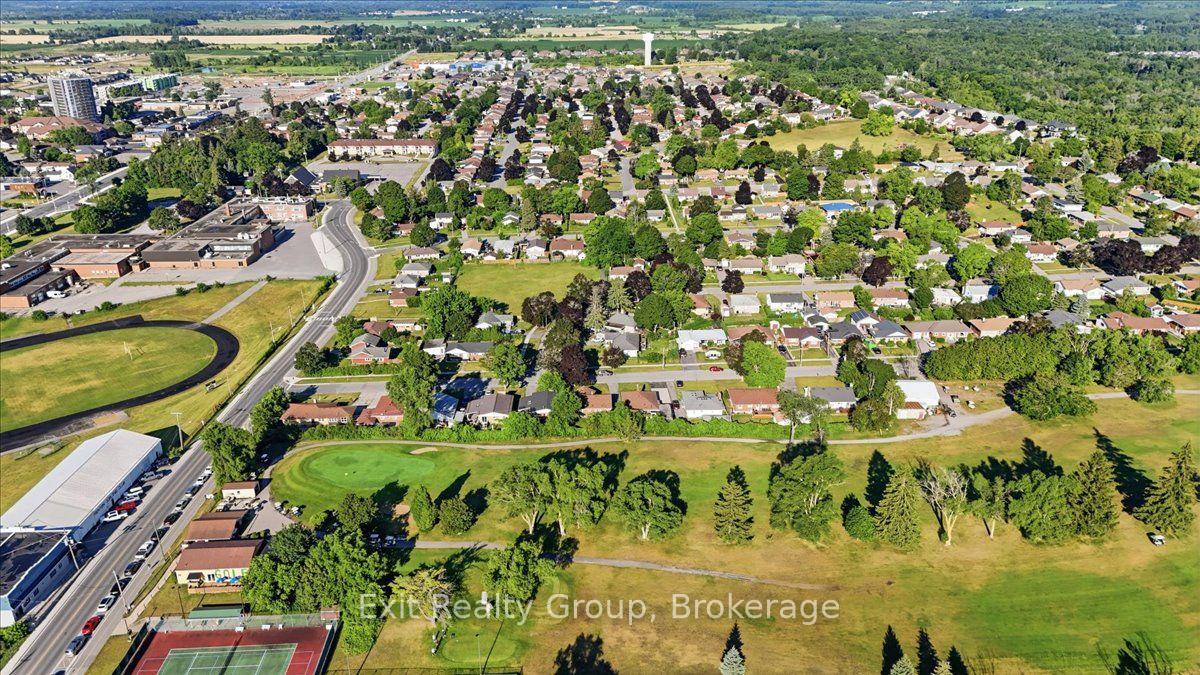 Photo 41 of 33 First Avenue, Quinte West, Trenton Ward — HOMEH