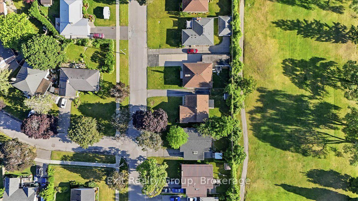Photo 43 of 33 First Avenue, Quinte West, Trenton Ward — HOMEH