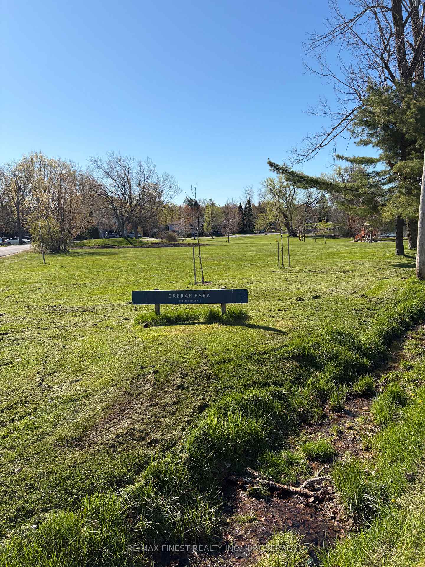 Photo 3 of 41 Crerar Boulevard, Kingston, City SouthWest — HOMEH