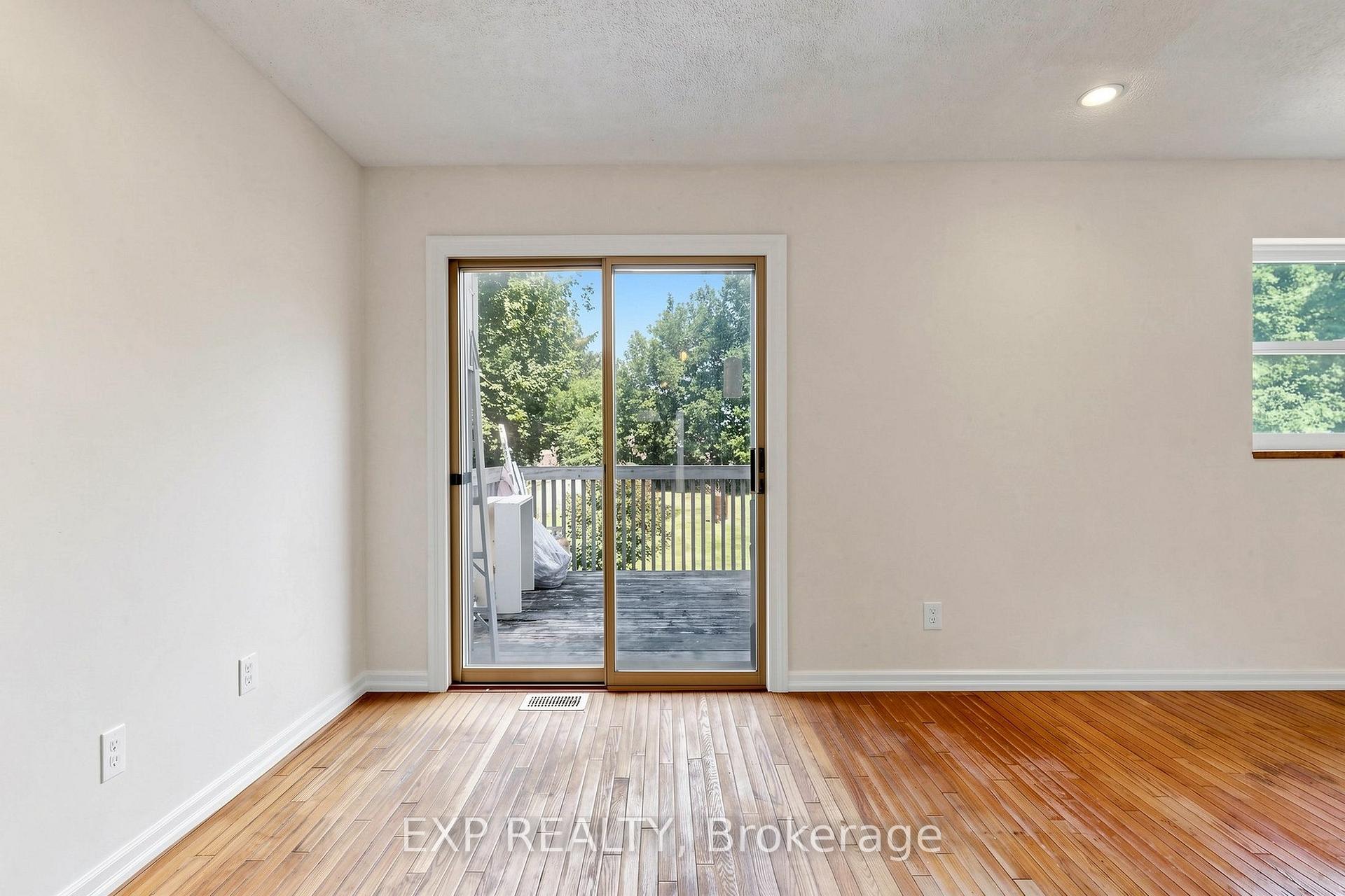 Photo 5 of 146 Bessborough Drive, Georgina, Keswick South — HOMEH