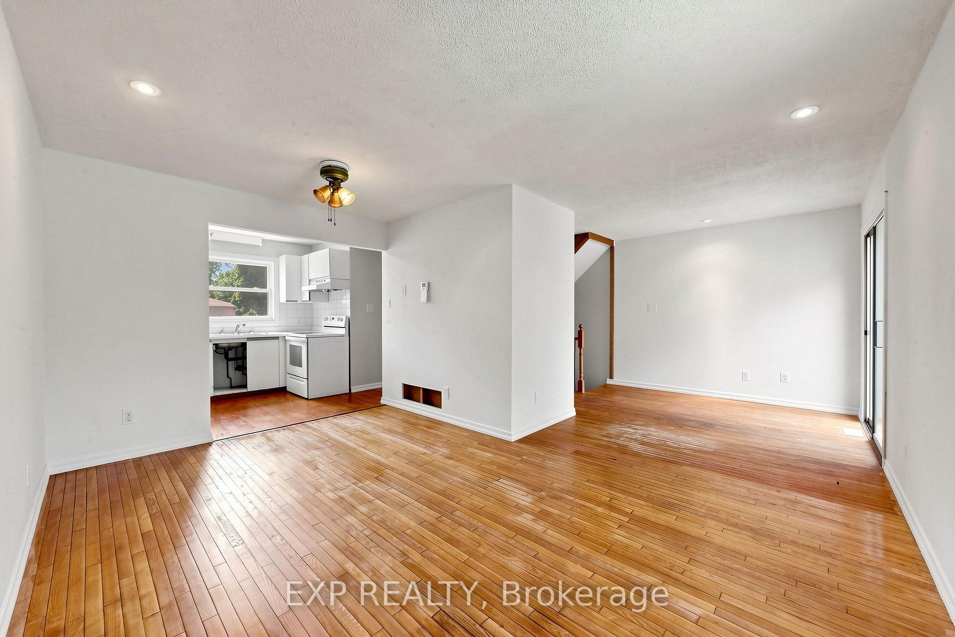 Photo 9 of 146 Bessborough Drive, Georgina, Keswick South — HOMEH