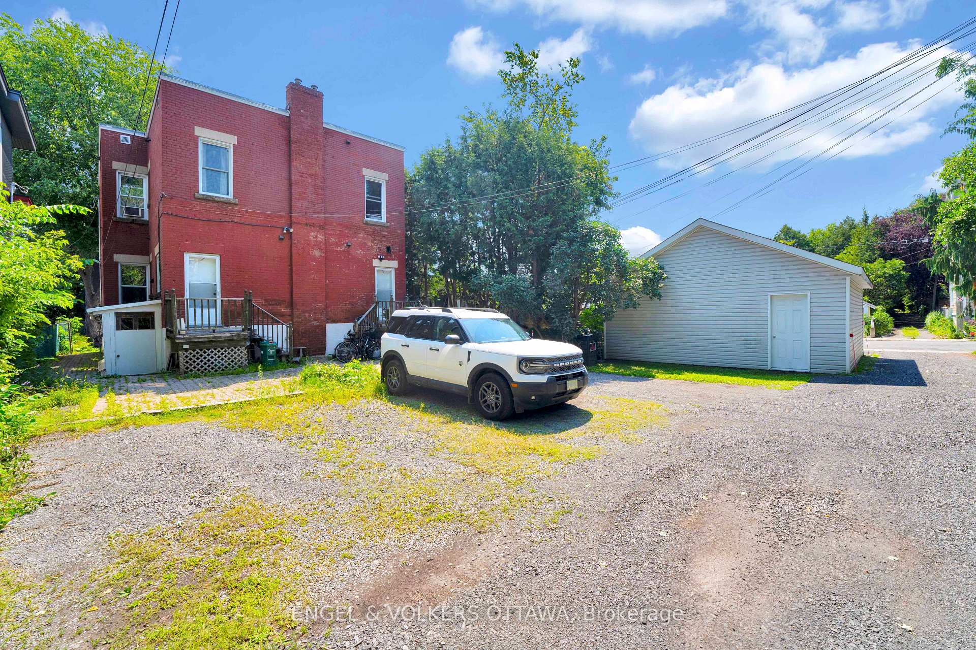 Photo 16 of Unit 2, 172 Ivy Crescent, Ottawa, Lindenlea — HOMEH
