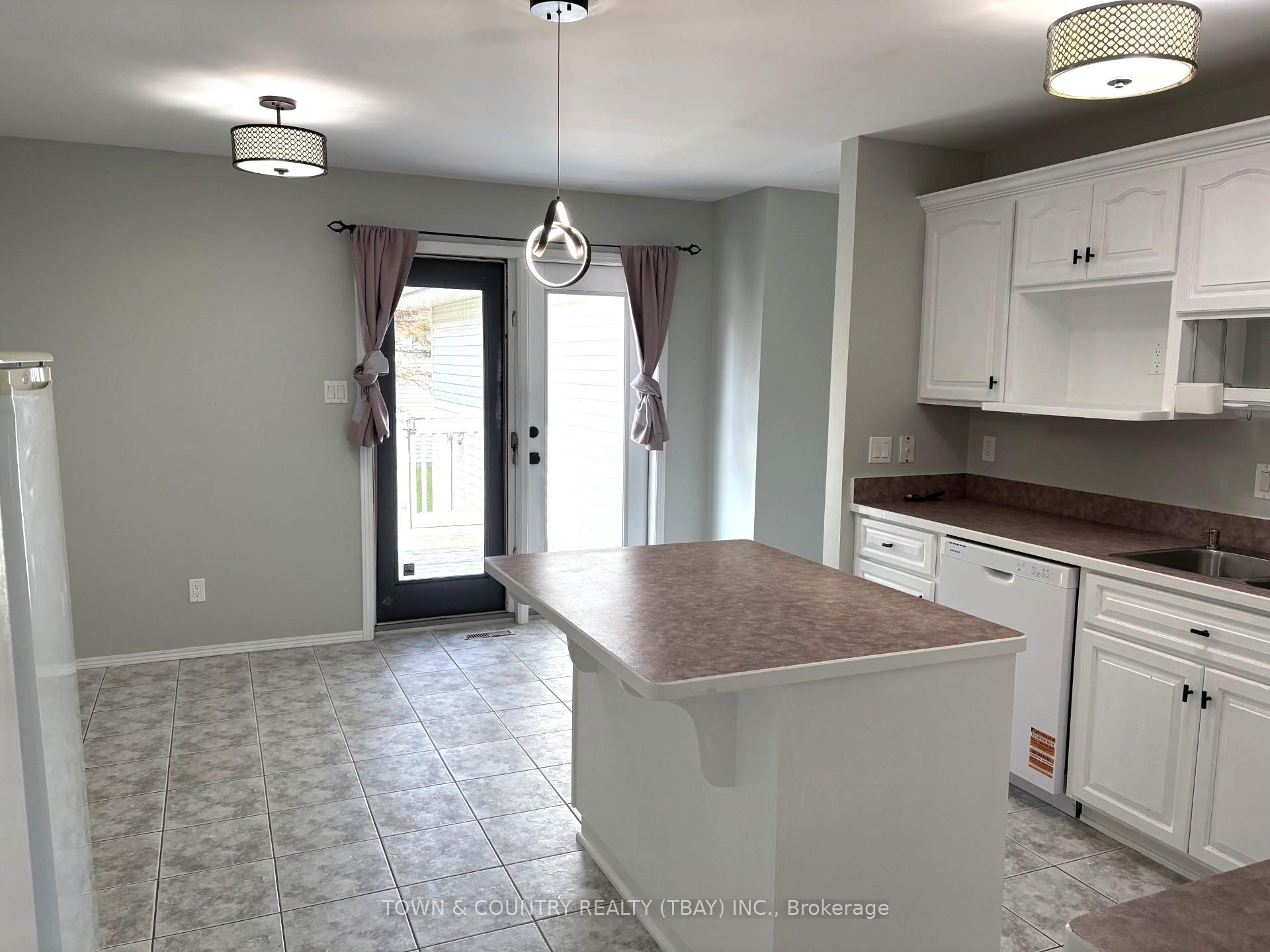 Photo 6 of 2156 Falconcrest Drive, Thunder Bay, Riverdale Road — HOMEH