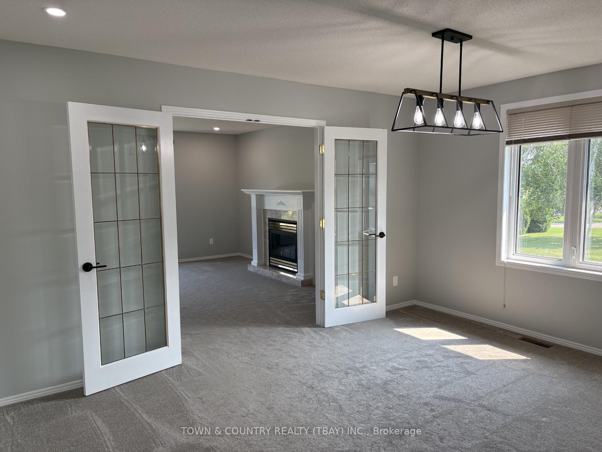 Photo 8 of 2156 Falconcrest Drive, Thunder Bay, Riverdale Road — HOMEH