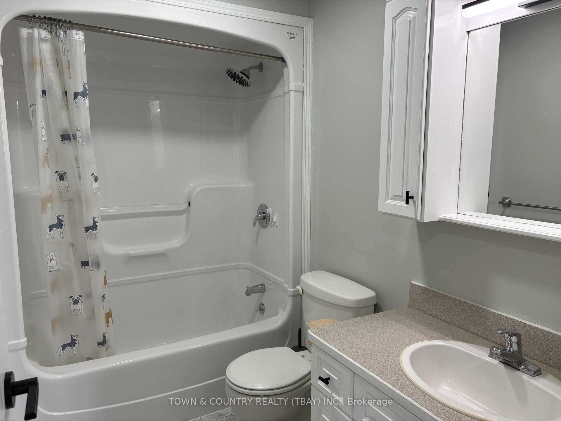 Photo 10 of 2156 Falconcrest Drive, Thunder Bay, Riverdale Road — HOMEH