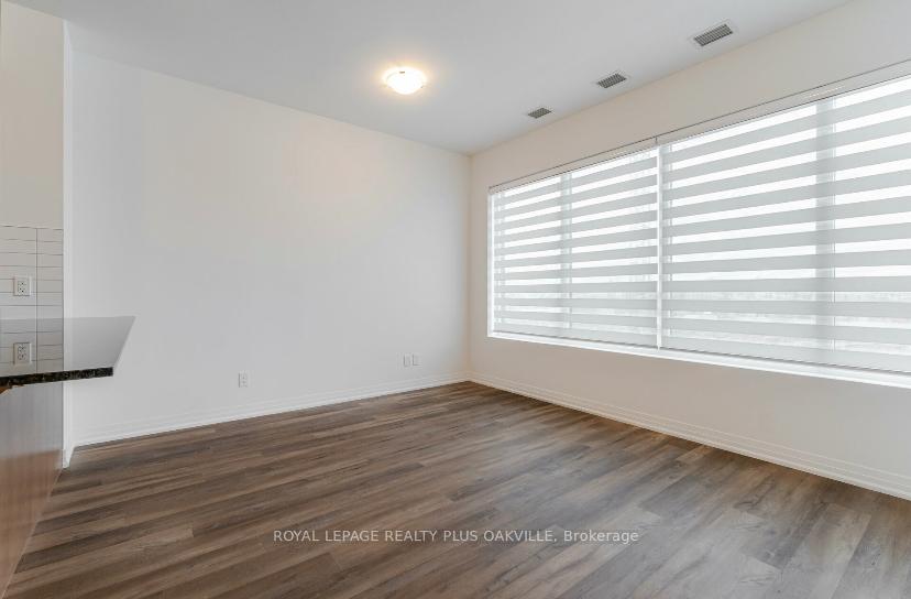 Photo 8 of Unit 216, 3265 Carding Mill Trail, Oakville, Glenorchy — HOMEH