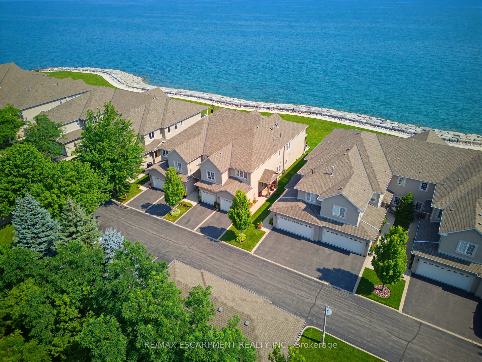 Photo 1 of Unit 15, 484 Millen Road, Hamilton, Stoney Creek — HOMEH