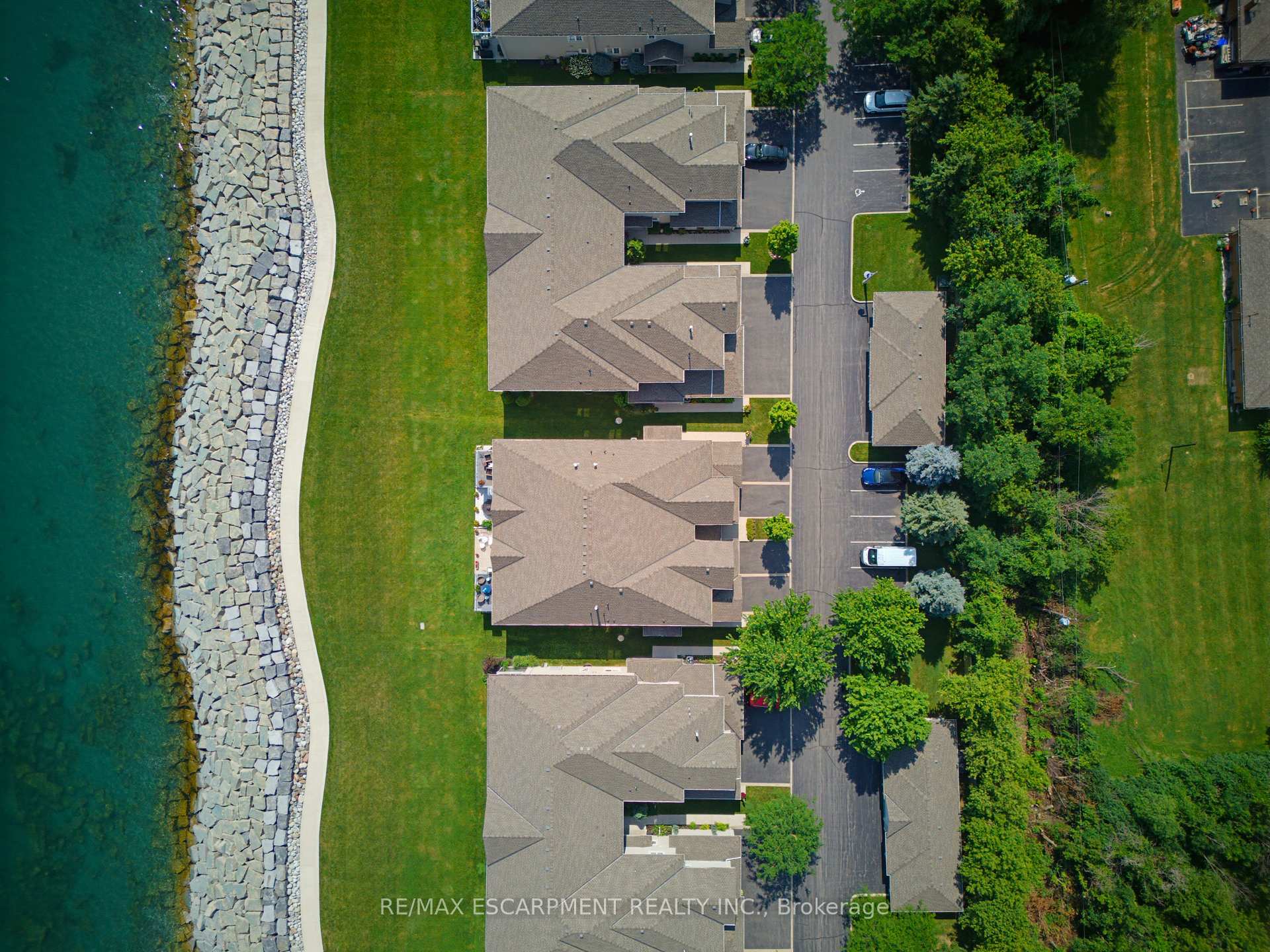 Photo 3 of Unit 15, 484 Millen Road, Hamilton, Stoney Creek — HOMEH