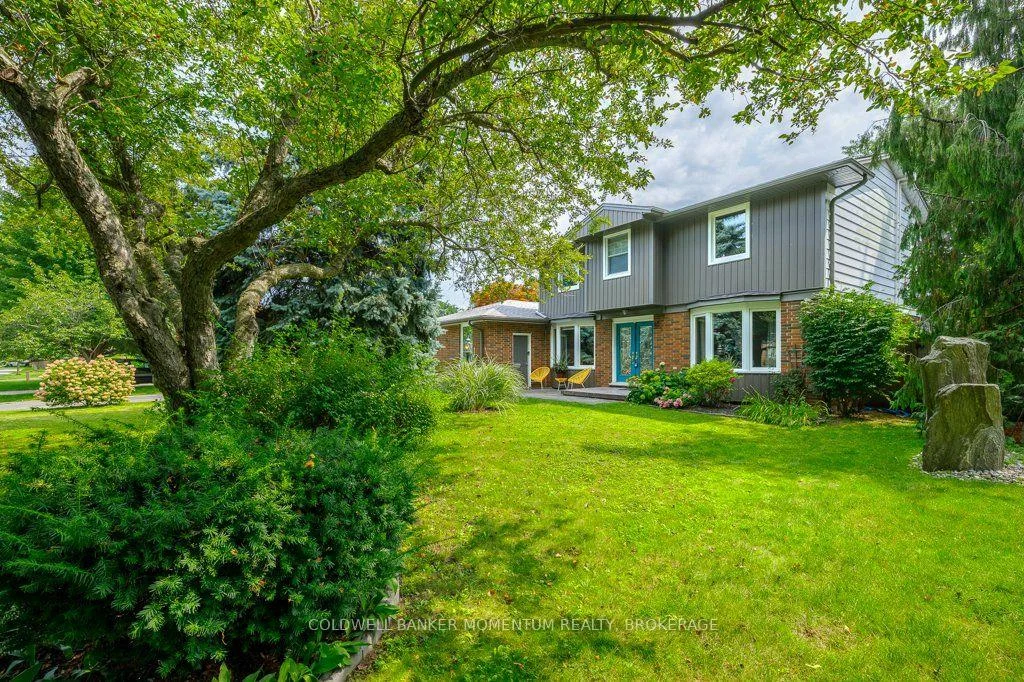 Photo 4 of 45 Royal Henley Boulevard, St. Catharines, Martindale Pond — HOMEH