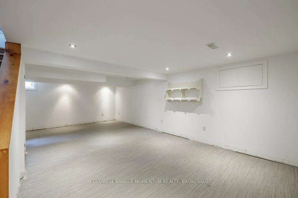 Photo 30 of 45 Royal Henley Boulevard, St. Catharines, Martindale Pond — HOMEH
