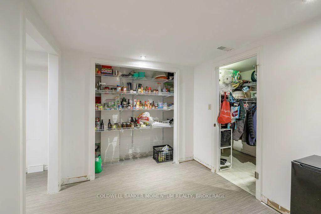 Photo 33 of 45 Royal Henley Boulevard, St. Catharines, Martindale Pond — HOMEH