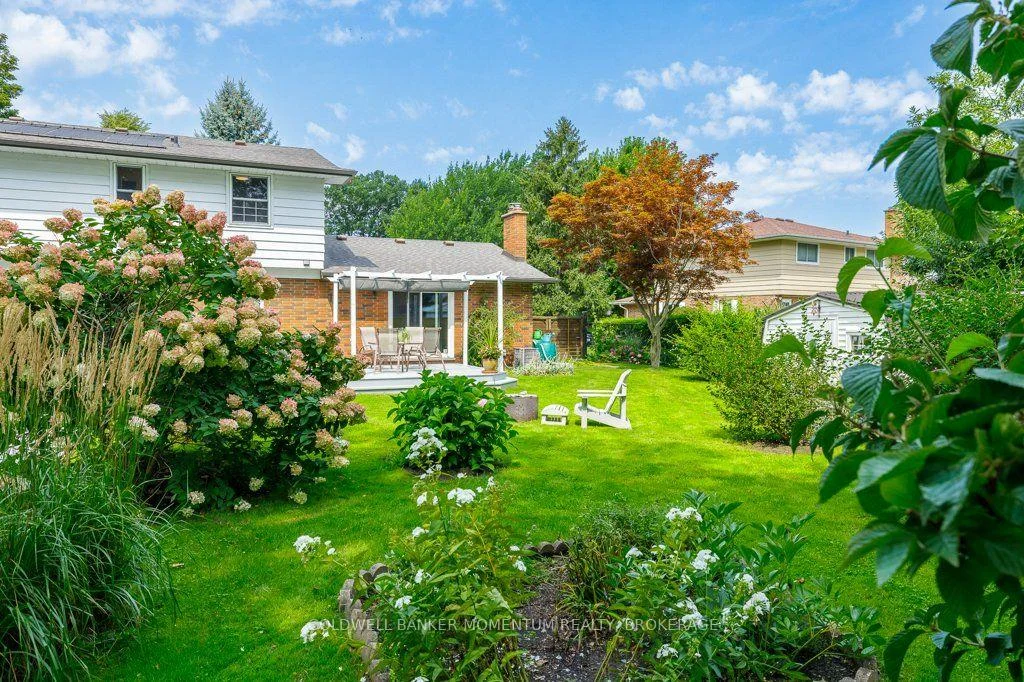 Photo 40 of 45 Royal Henley Boulevard, St. Catharines, Martindale Pond — HOMEH