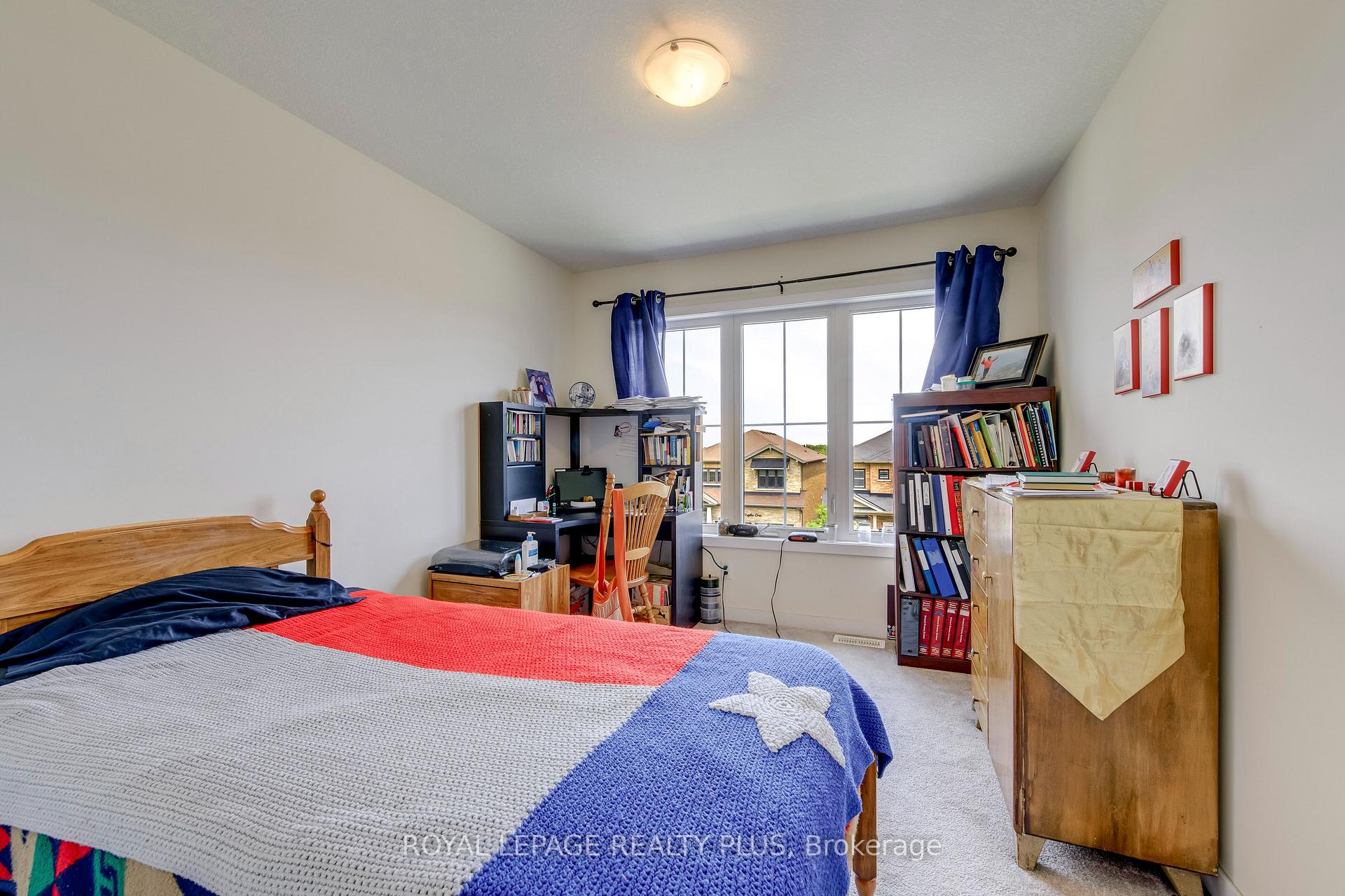 Photo 27 of 68 Crafter Crescent, Hamilton, Stoney Creek Mountain — HOMEH