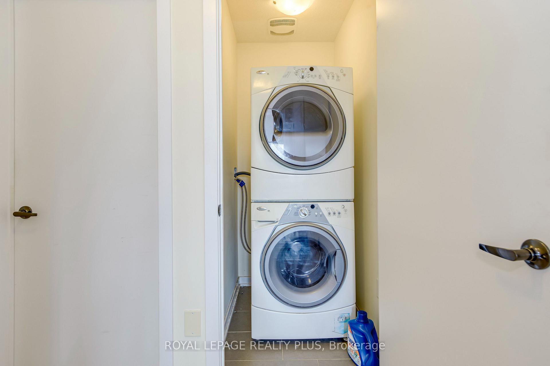 Photo 30 of 68 Crafter Crescent, Hamilton, Stoney Creek Mountain — HOMEH