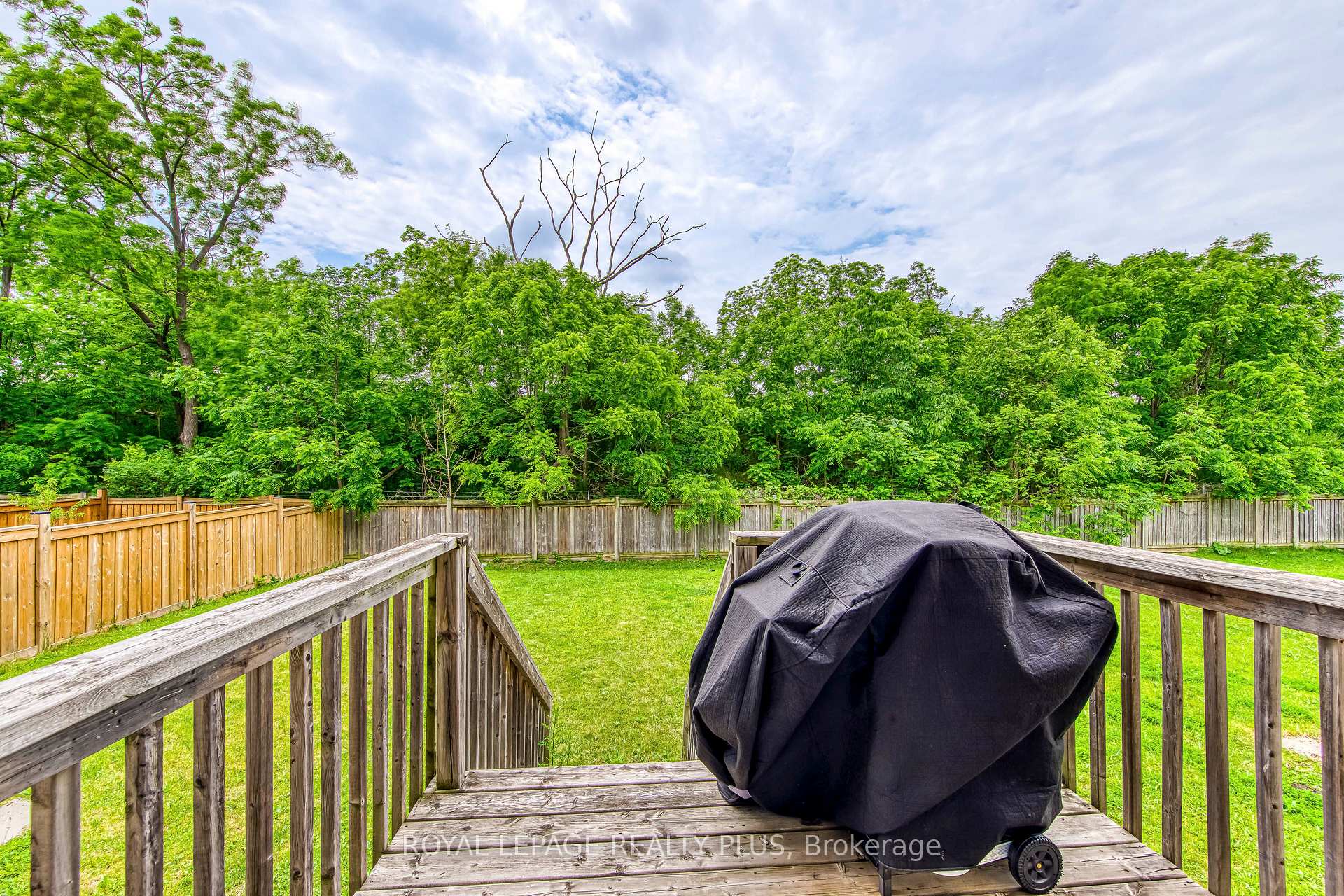 Photo 31 of 68 Crafter Crescent, Hamilton, Stoney Creek Mountain — HOMEH