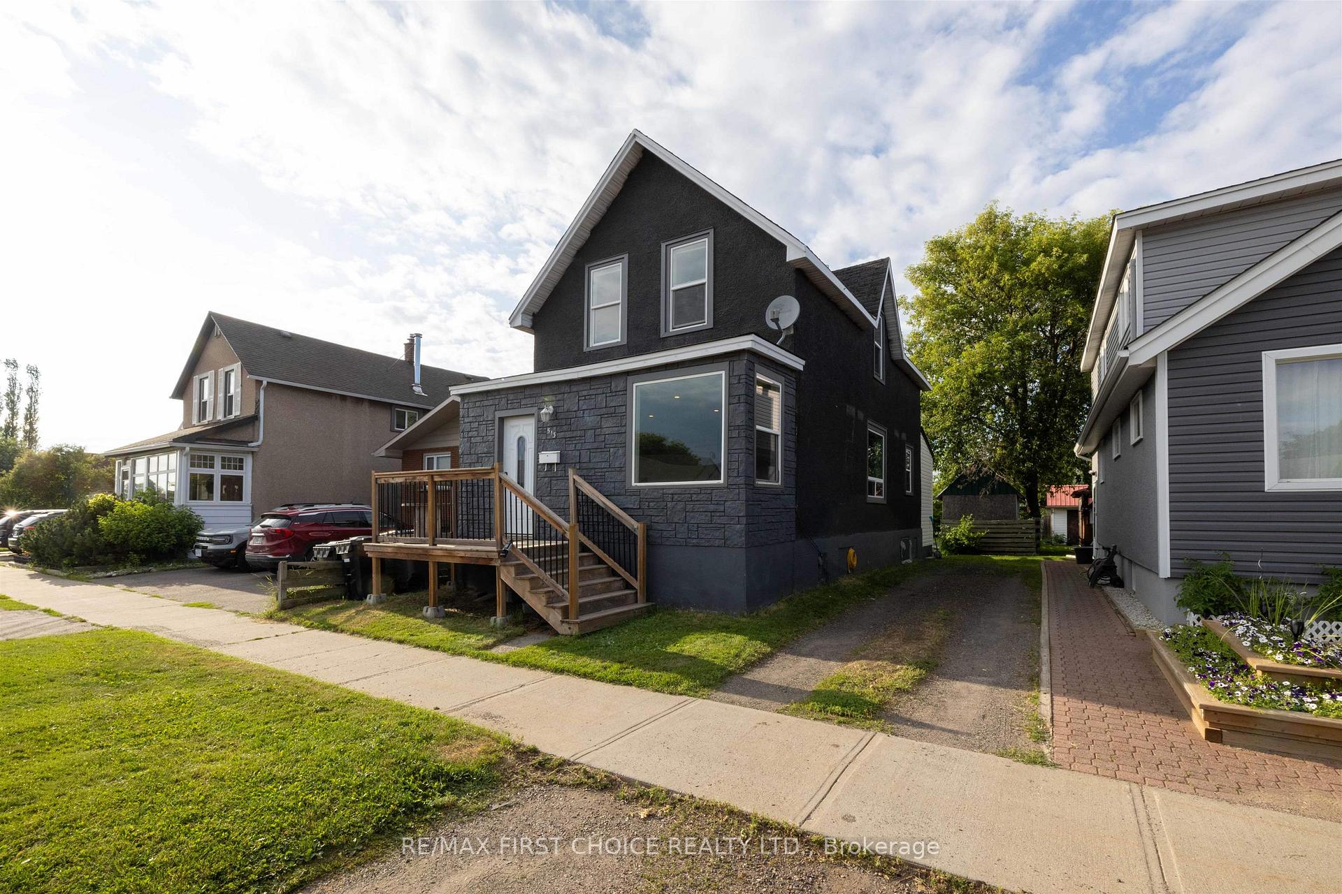Photo 1 of 513 Christina Street E, Thunder Bay, Westfort — HOMEH